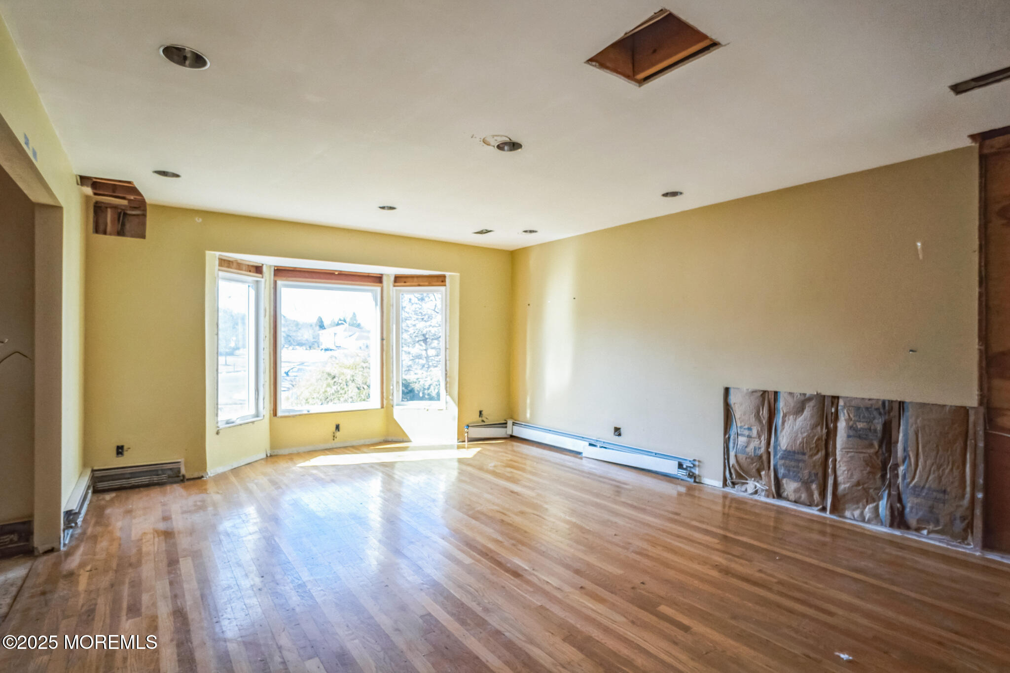 26 Rowena Road, Manalapan, New Jersey image 17