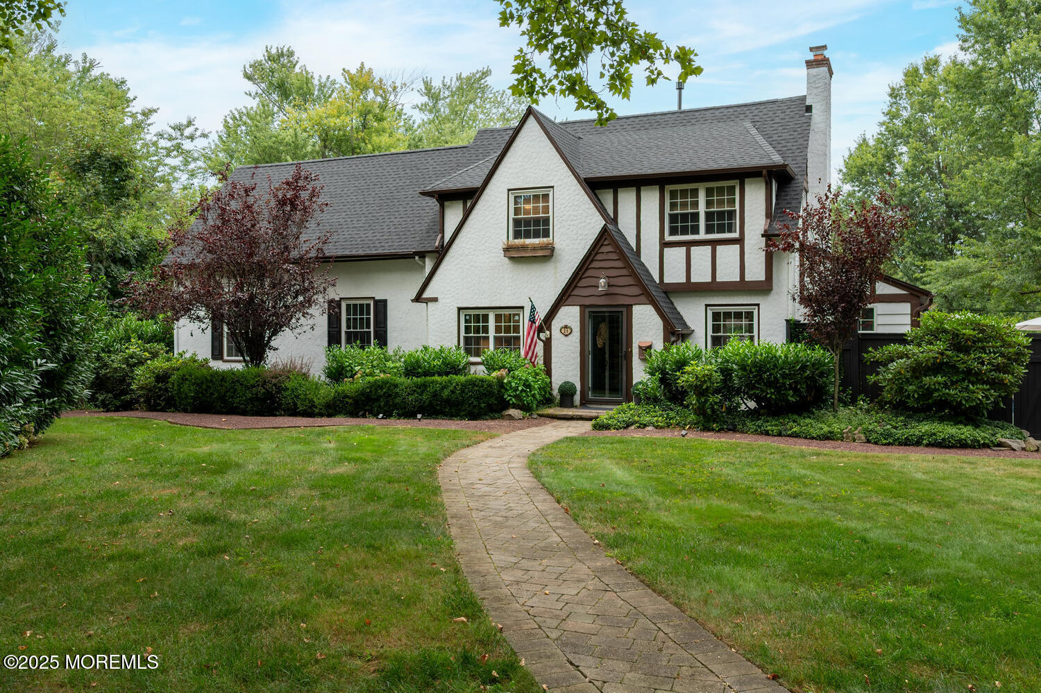 21 Buttonwood Drive