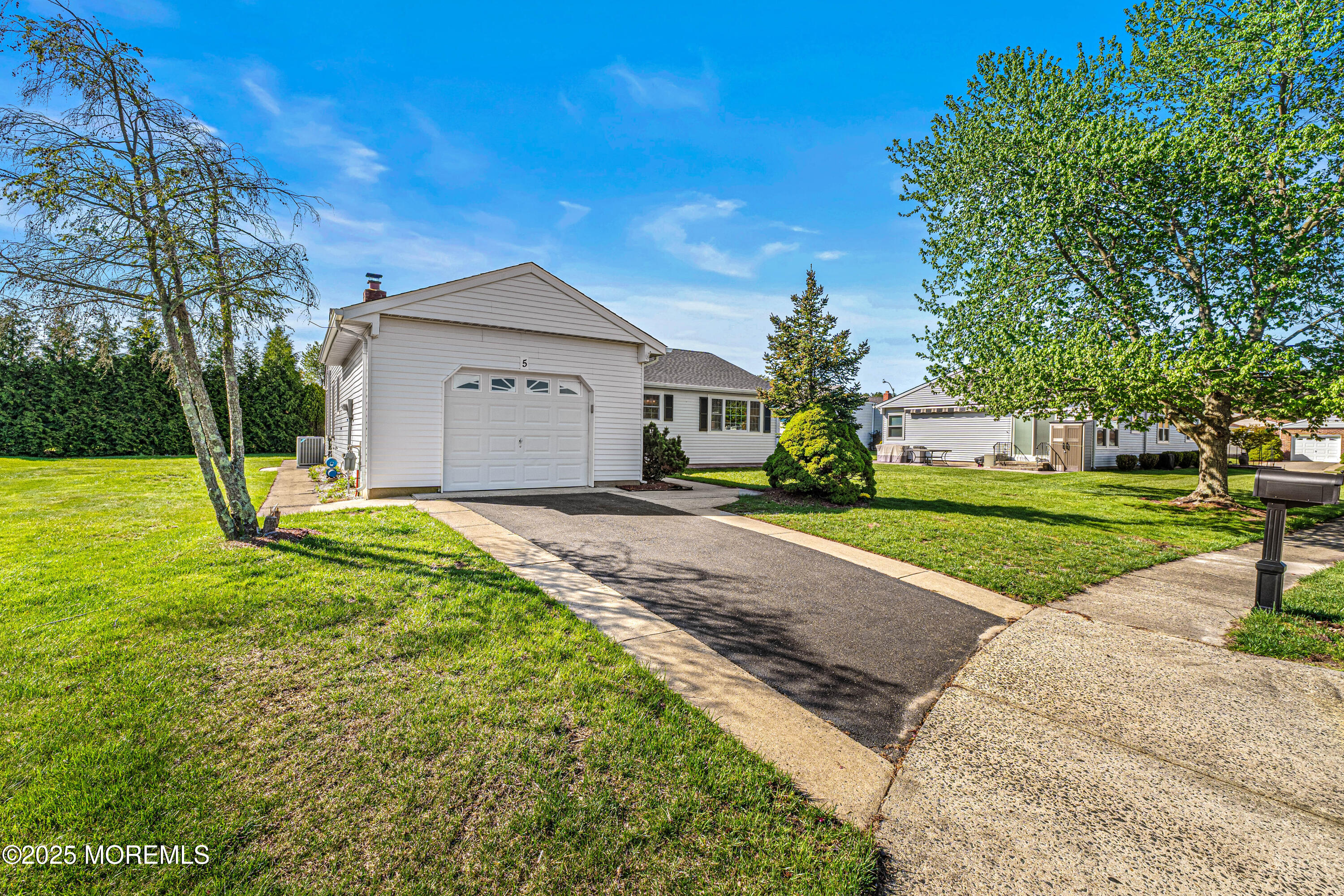 5 Gramercy Court, Toms River, New Jersey image 6