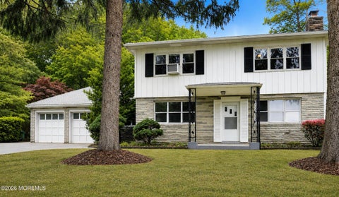 Homes For Sale - 4 June Place<br/> Matawan, NJ 07747