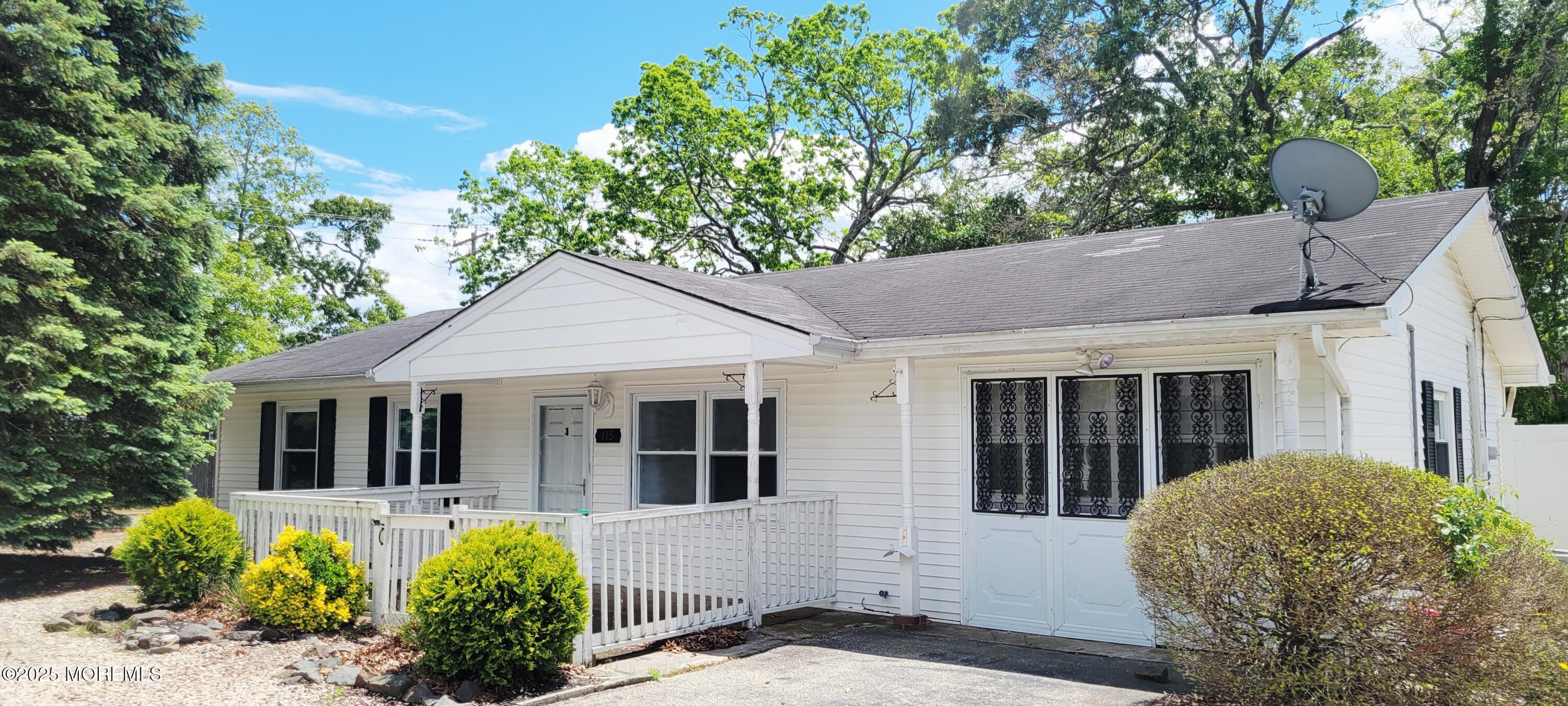 113 Lawrence Drive, Lanoka Harbor, New Jersey image 2