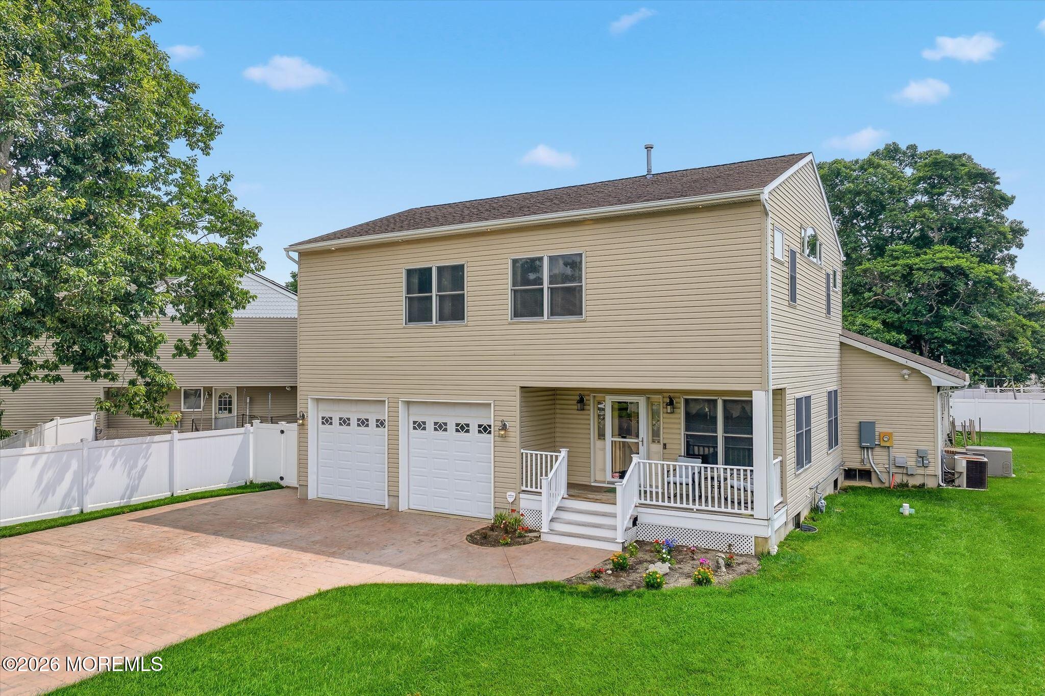 89 Venus Lane
