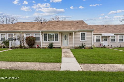 Homes For Sale - 120 Muhlen Platz #D<br/> Howell, NJ 07728