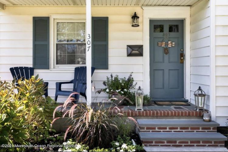 307 Pennsylvania Avenue