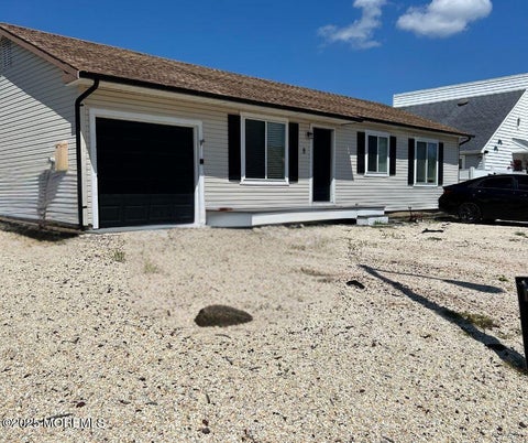 Homes For Rent - 8 Diane Road<br/> Beach Haven West, NJ 08050