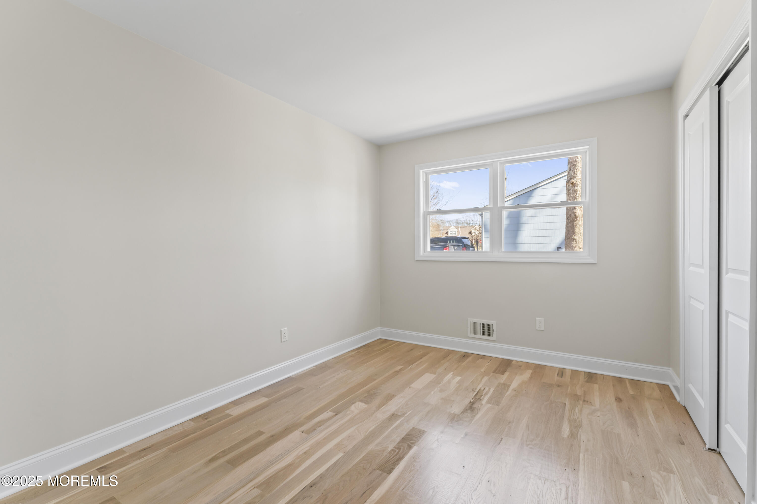 873 Medallion Lane, Toms River, New Jersey image 16