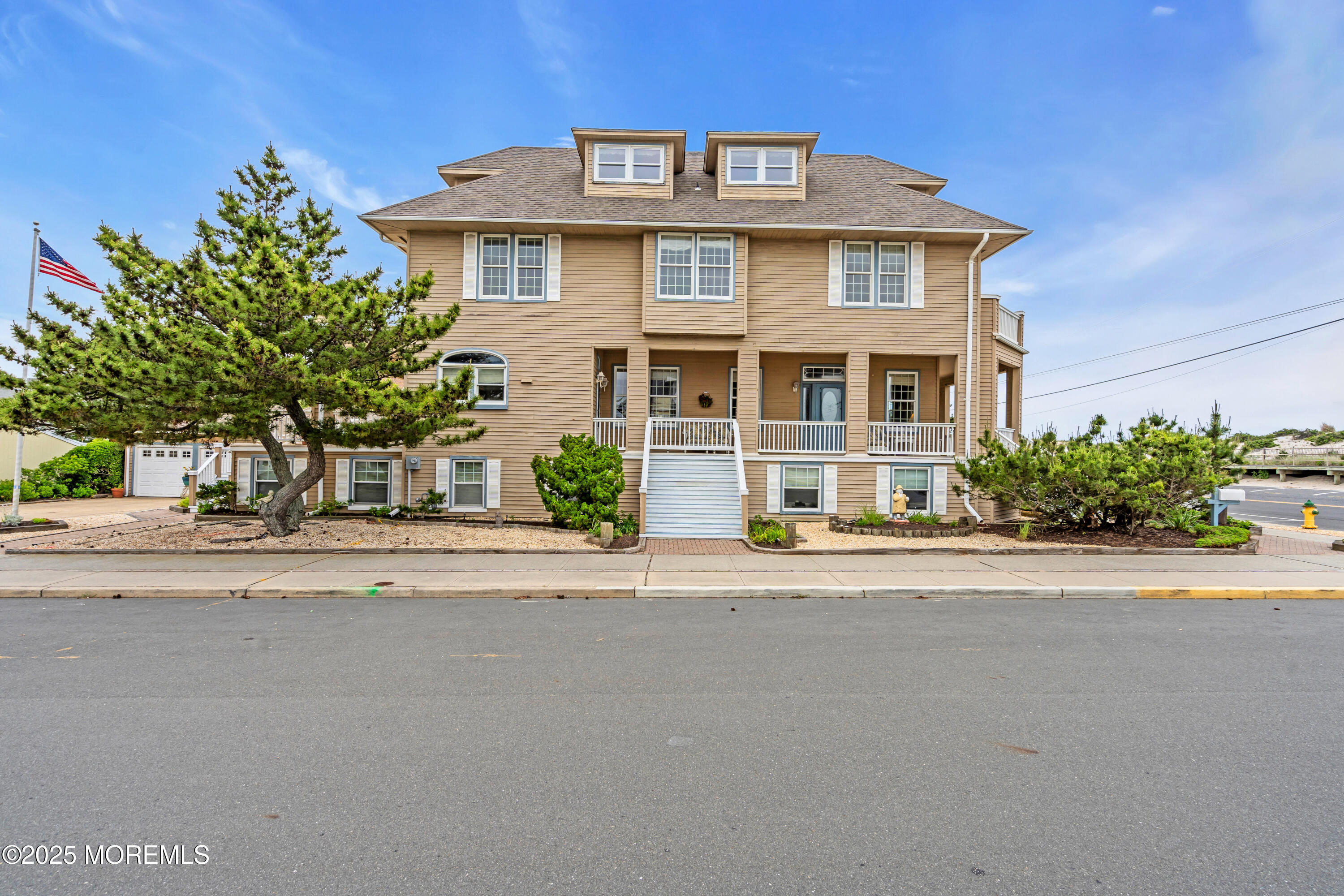 817 S Ocean Avenue