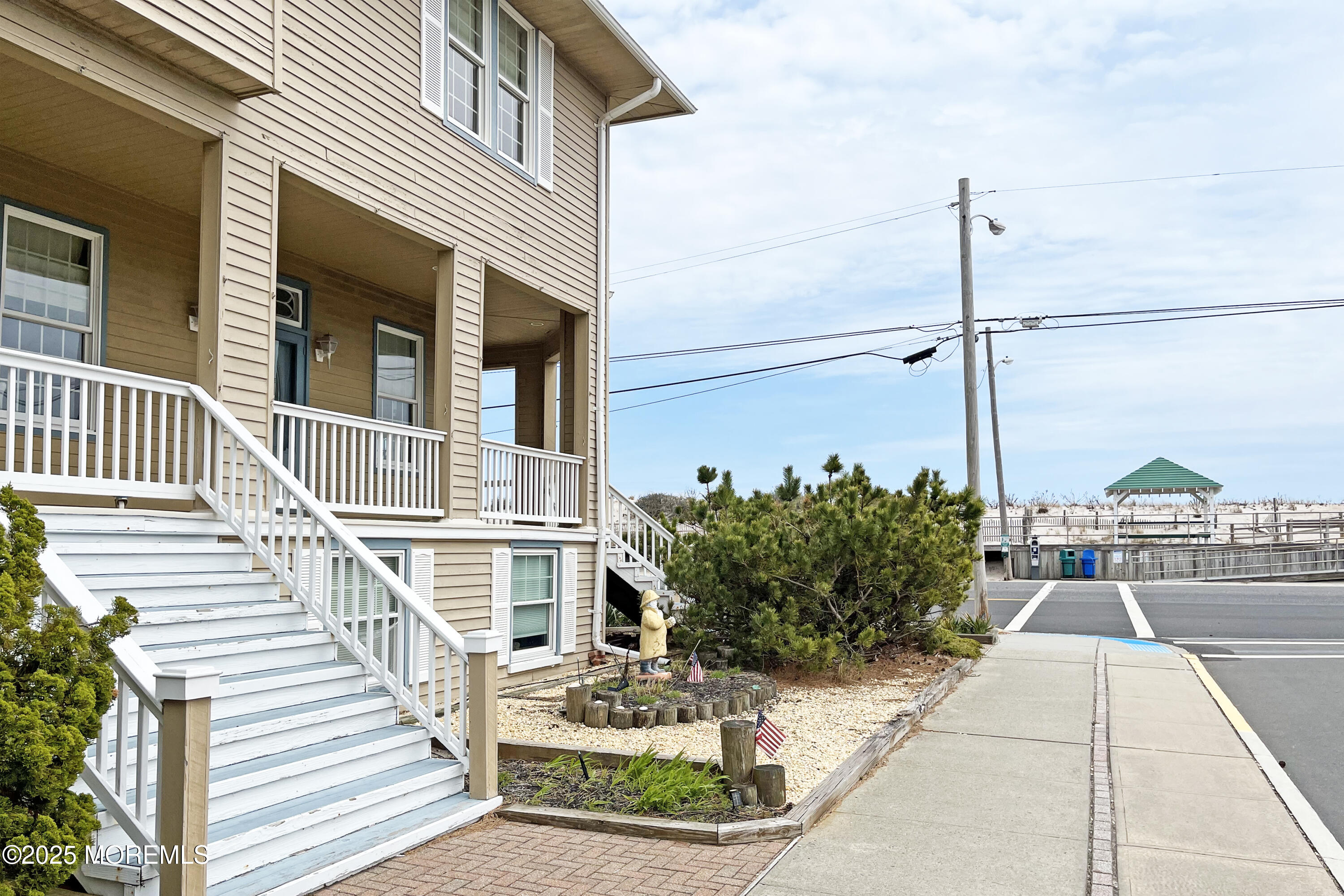 817 S Ocean Avenue