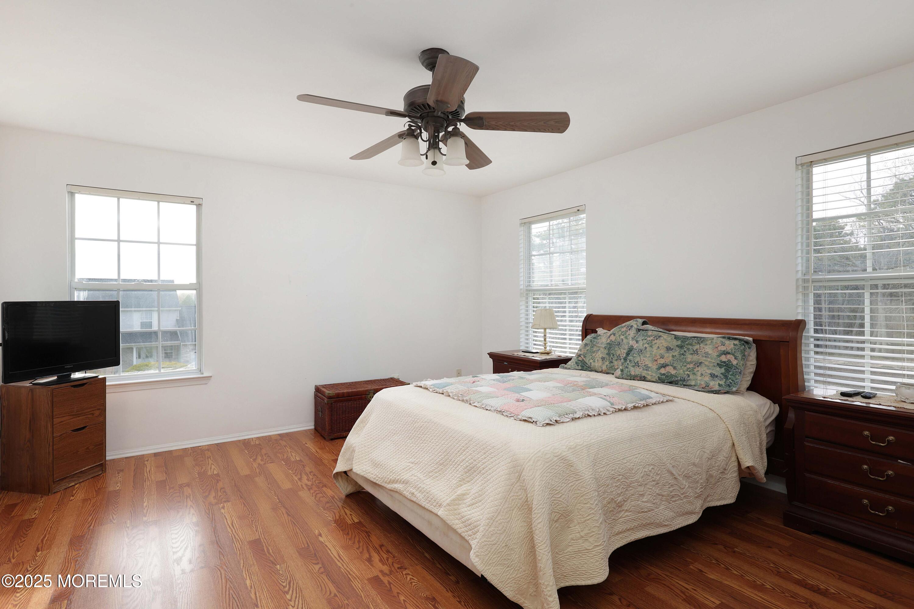 22 Roe Lane, Howell, New Jersey image 17