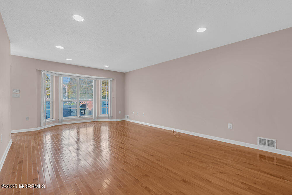 87 Secretariat Court