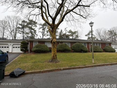 Condo For Sale - 420 Laurel Brook Drive #C<br/> Ocean County, Brick, NJ 08724