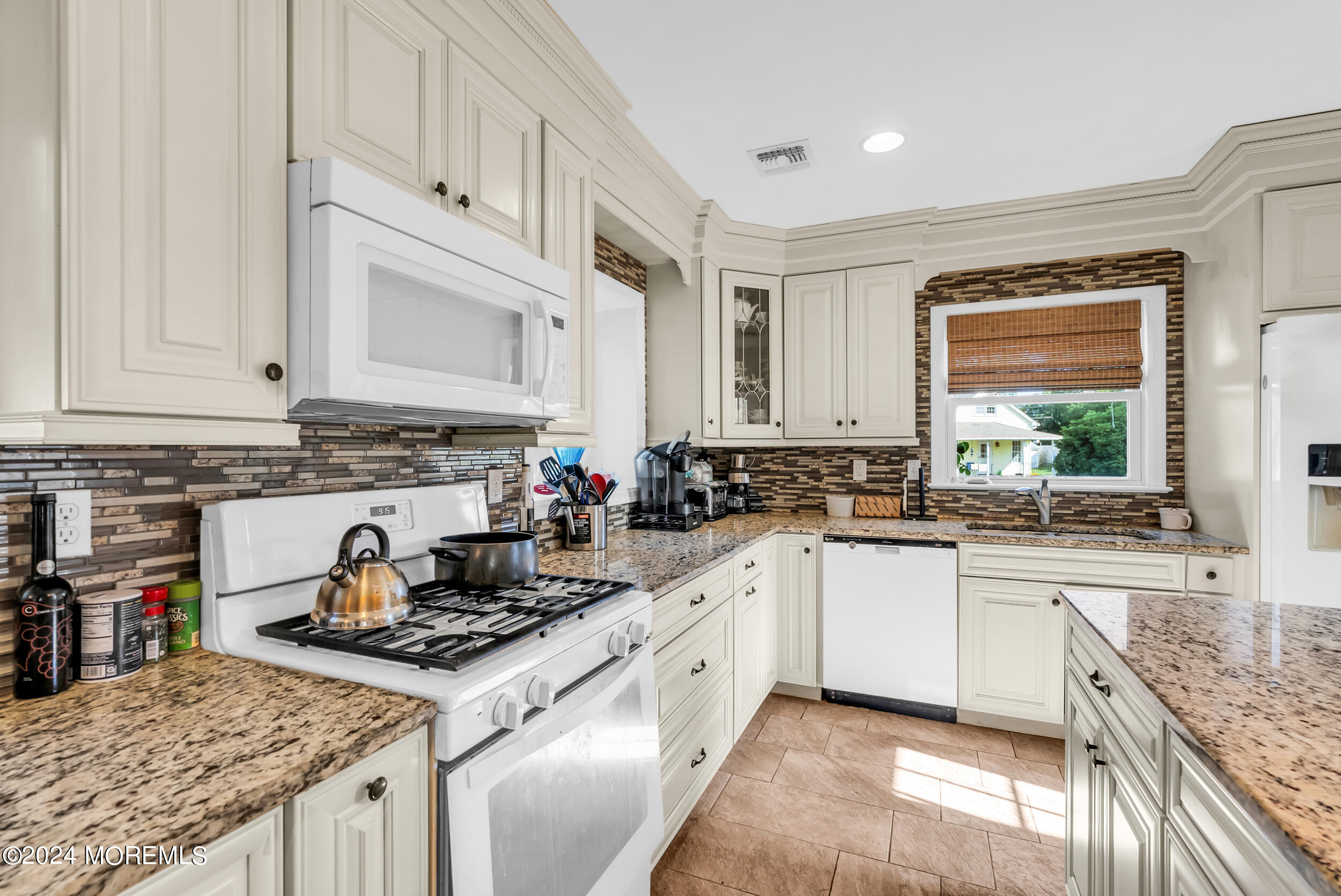 28 Homestead Avenue