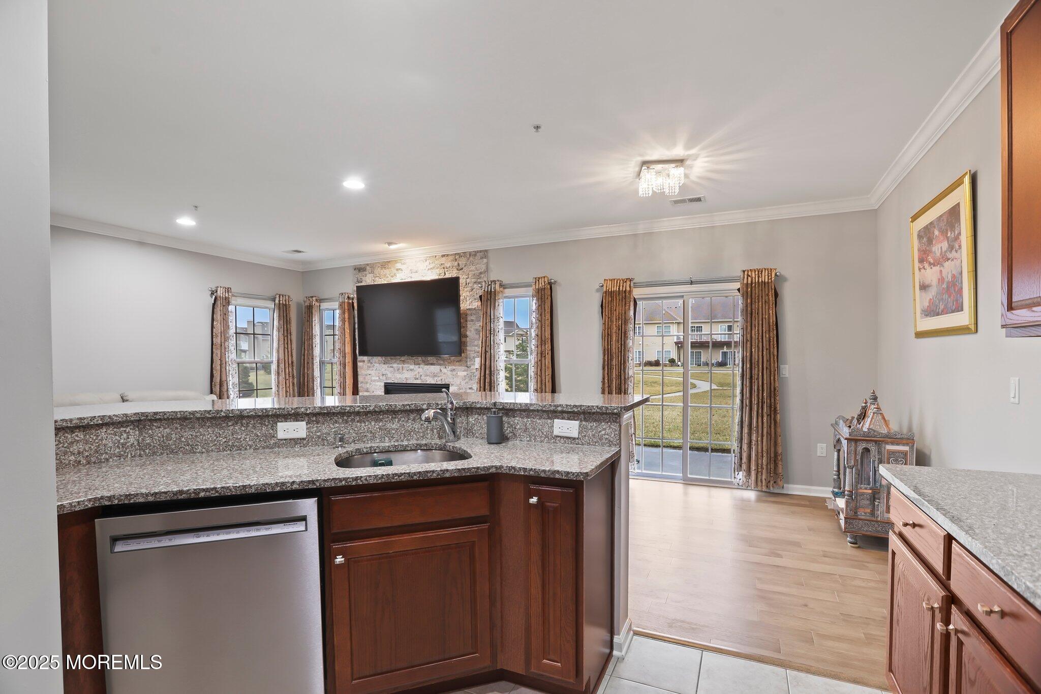 85 Morgan Way #85, Monroe Township, New Jersey image 4