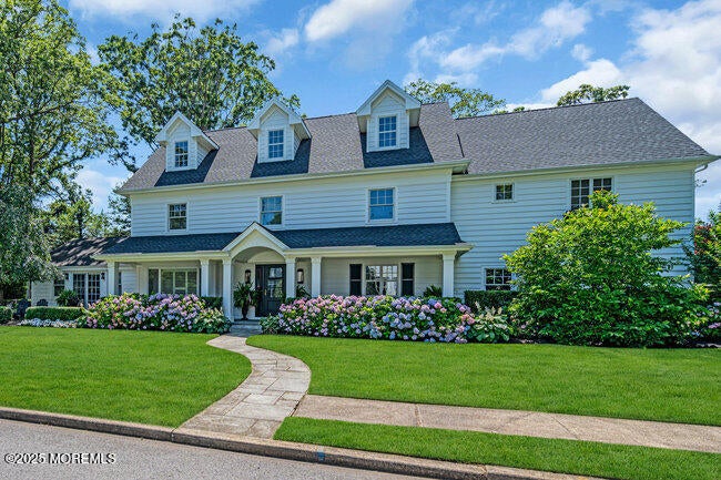 12 Red Oak Drive