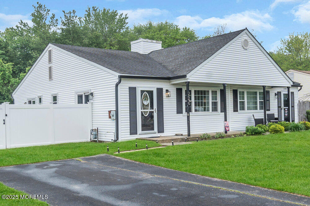 2090 Lamplighter Drive, Toms River, New Jersey image 1