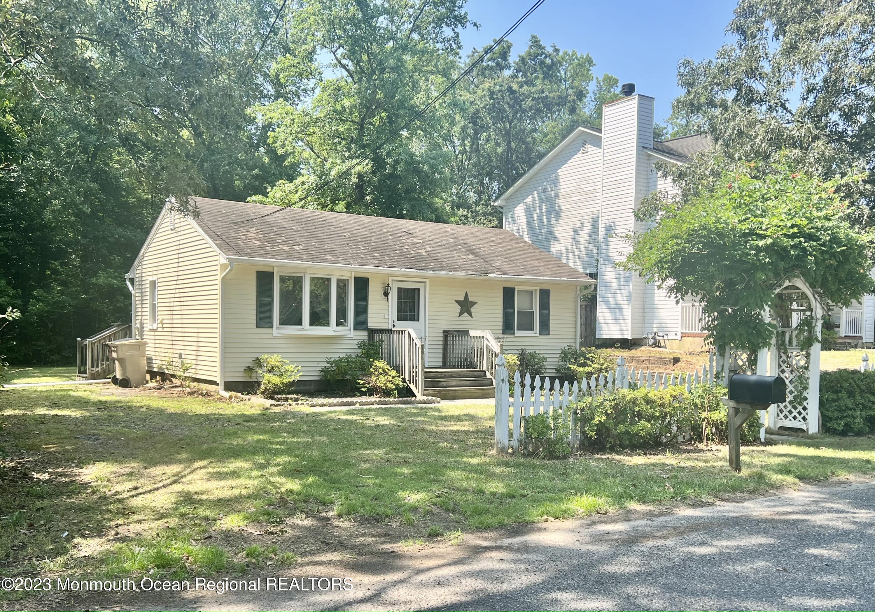 706 Riverside Drive