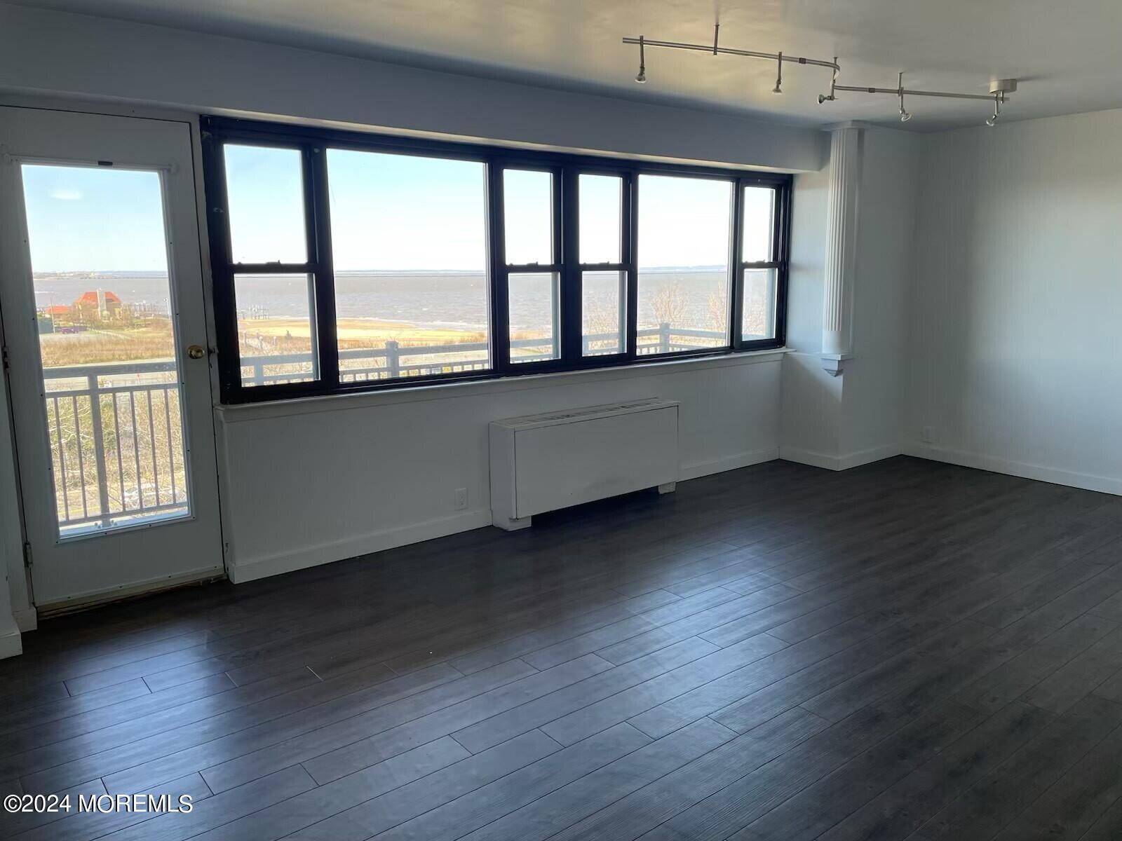 10 Ocean Boulevard 5D