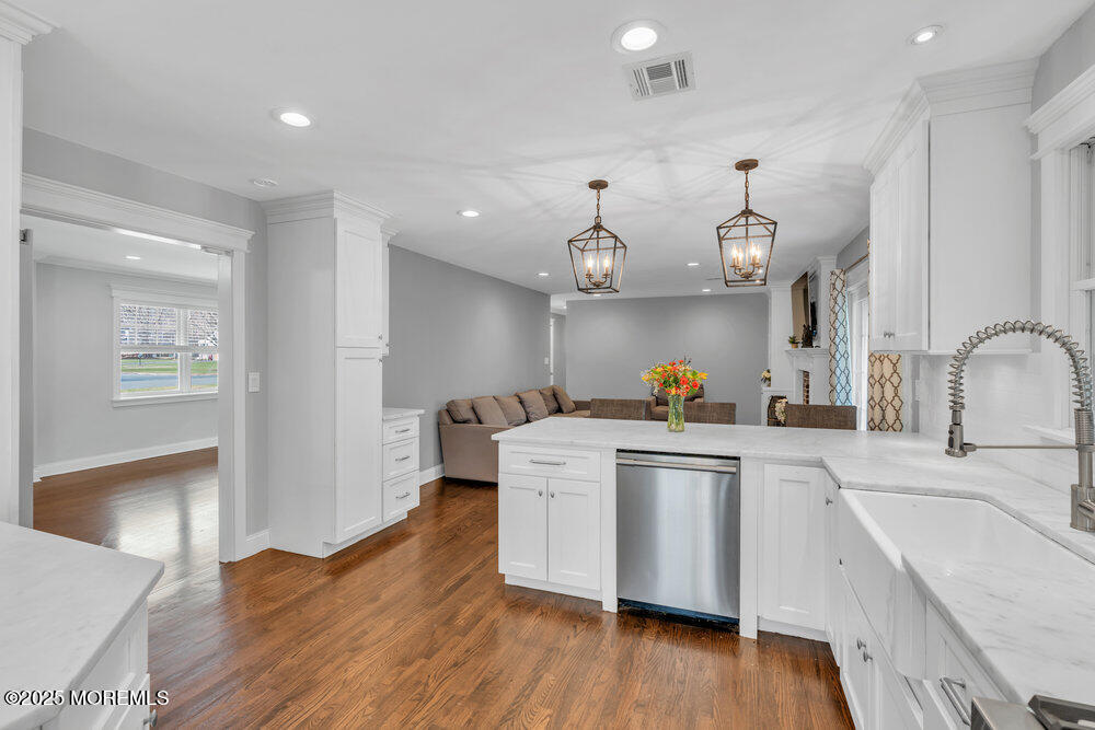 10 Saratoga Drive, Colts Neck, New Jersey image 15