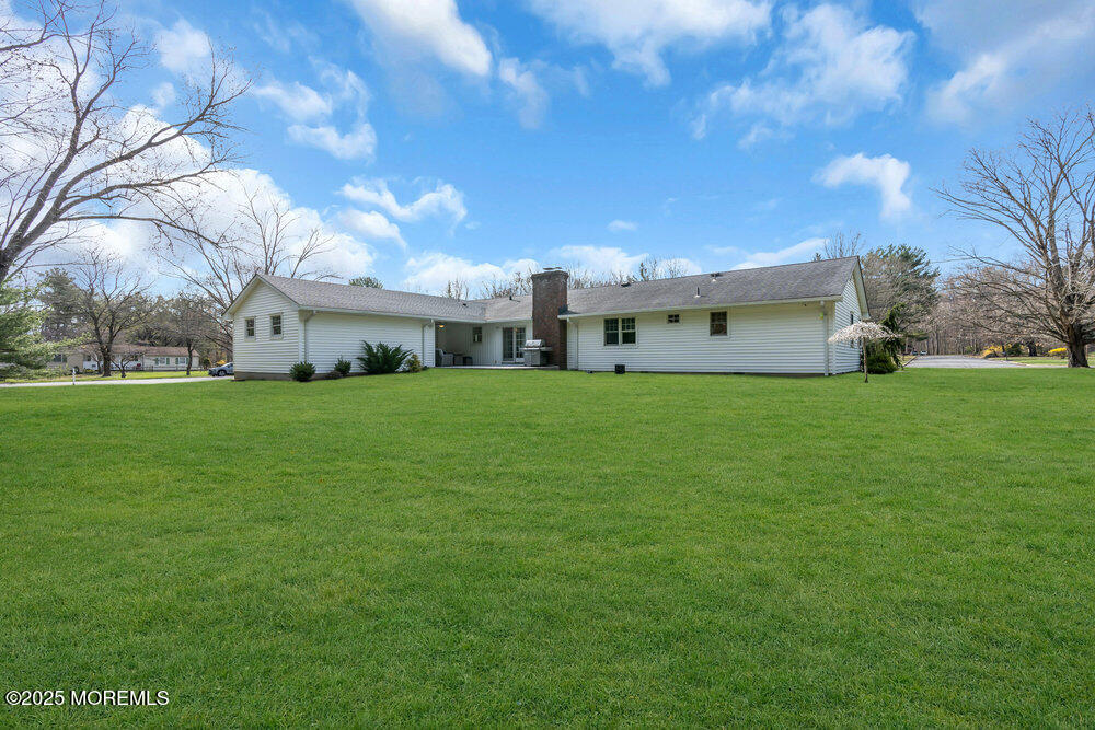 10 Saratoga Drive, Colts Neck, New Jersey image 38