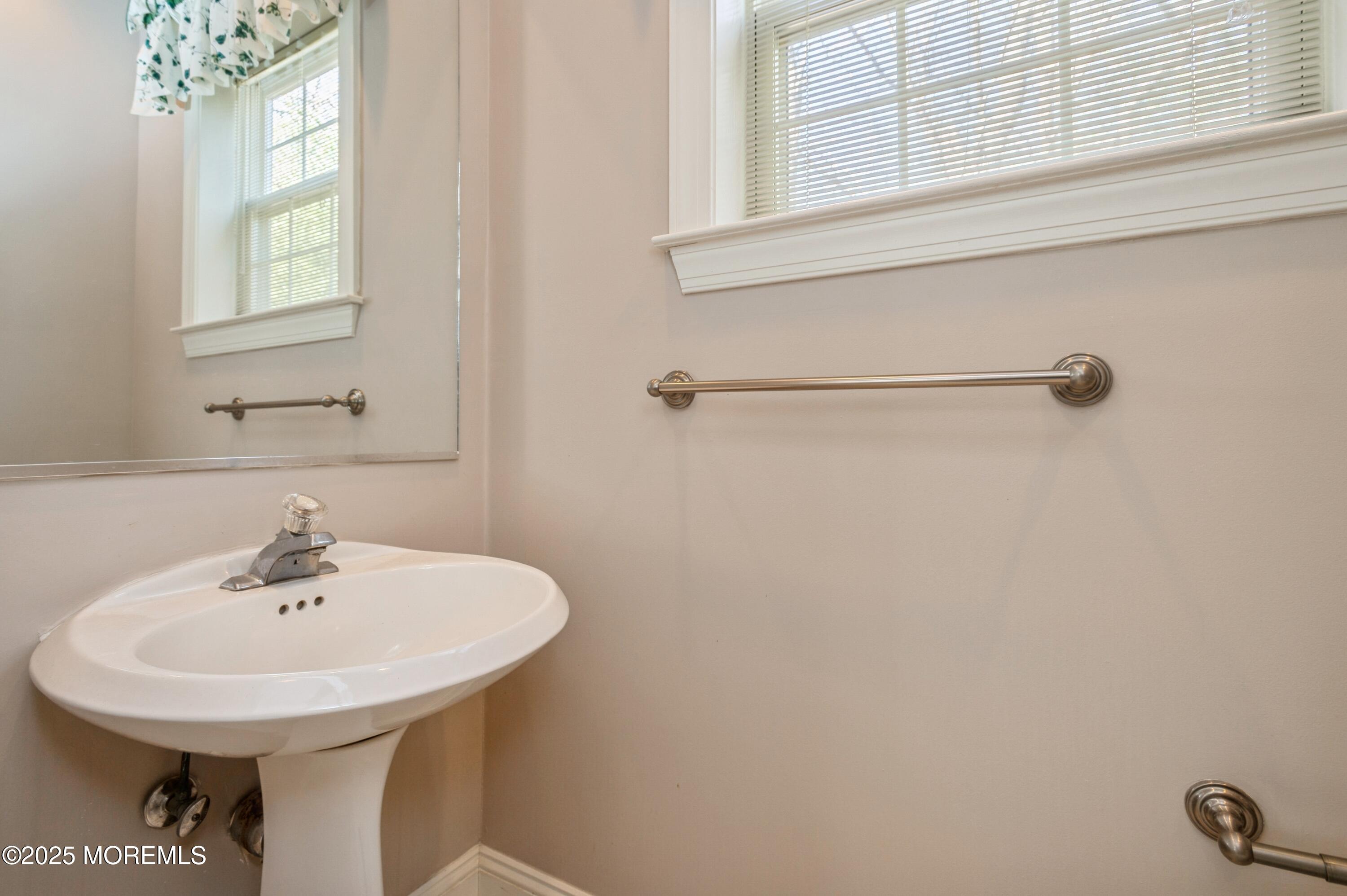 10 Banff Court, Morganville, New Jersey image 16