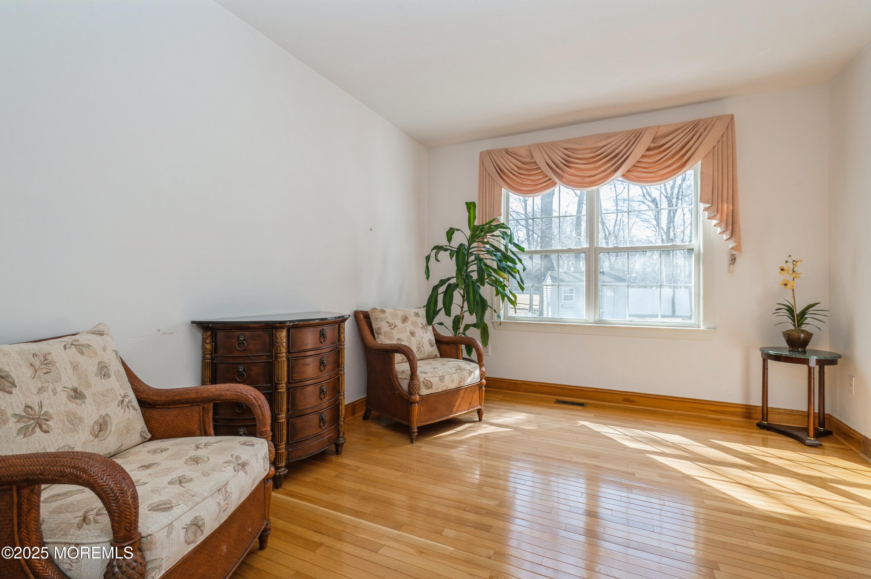 10 Banff Court, Morganville, New Jersey image 14