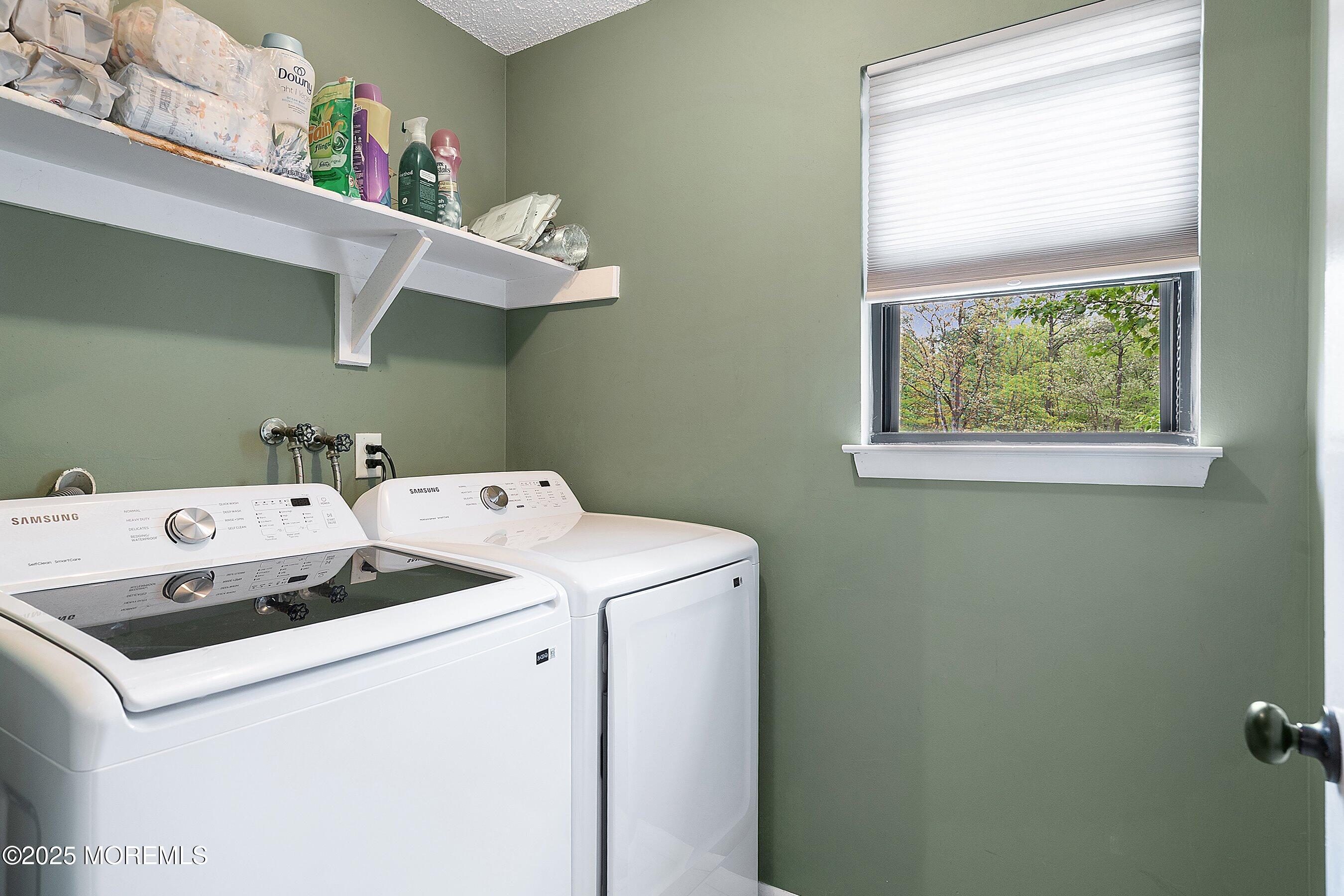 905 Violet Lane, Jackson, New Jersey image 22