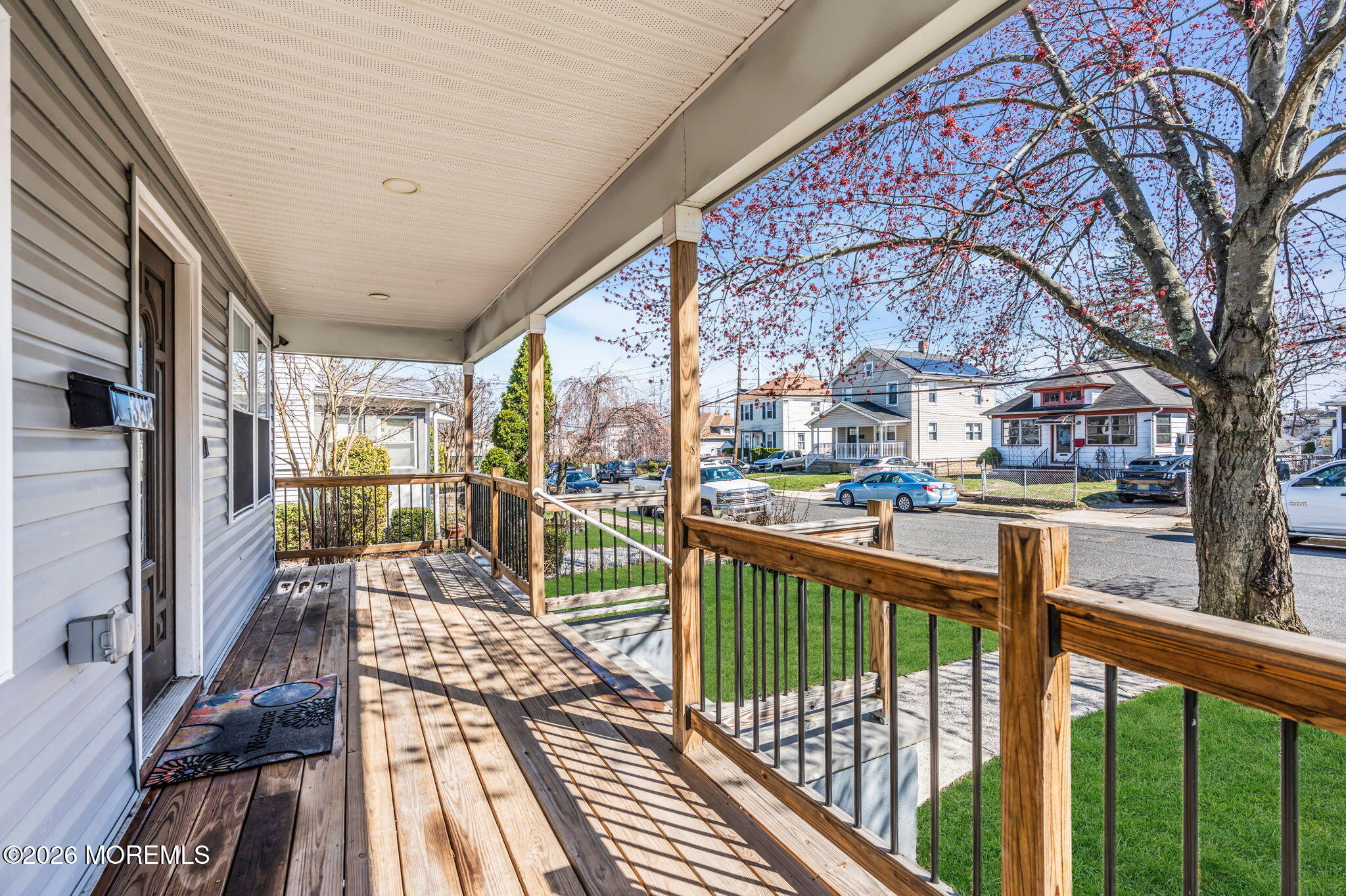 38 E Sunset Avenue E