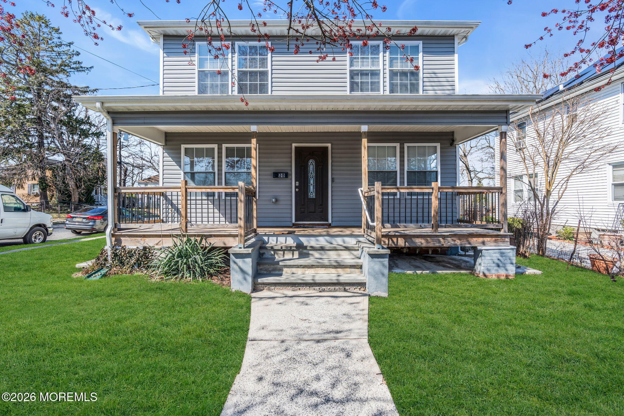 38 E Sunset Avenue E