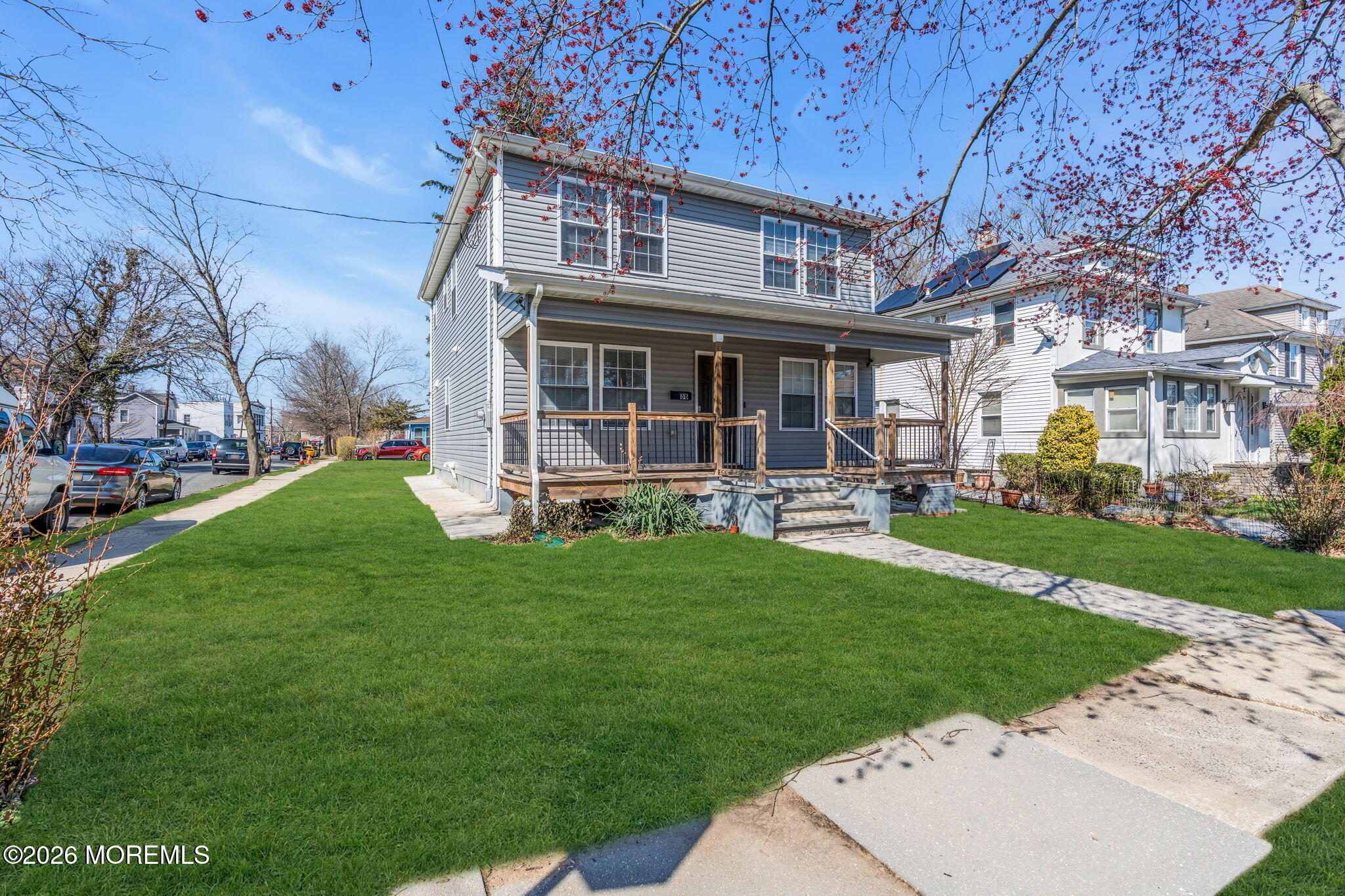 38 E Sunset Avenue E