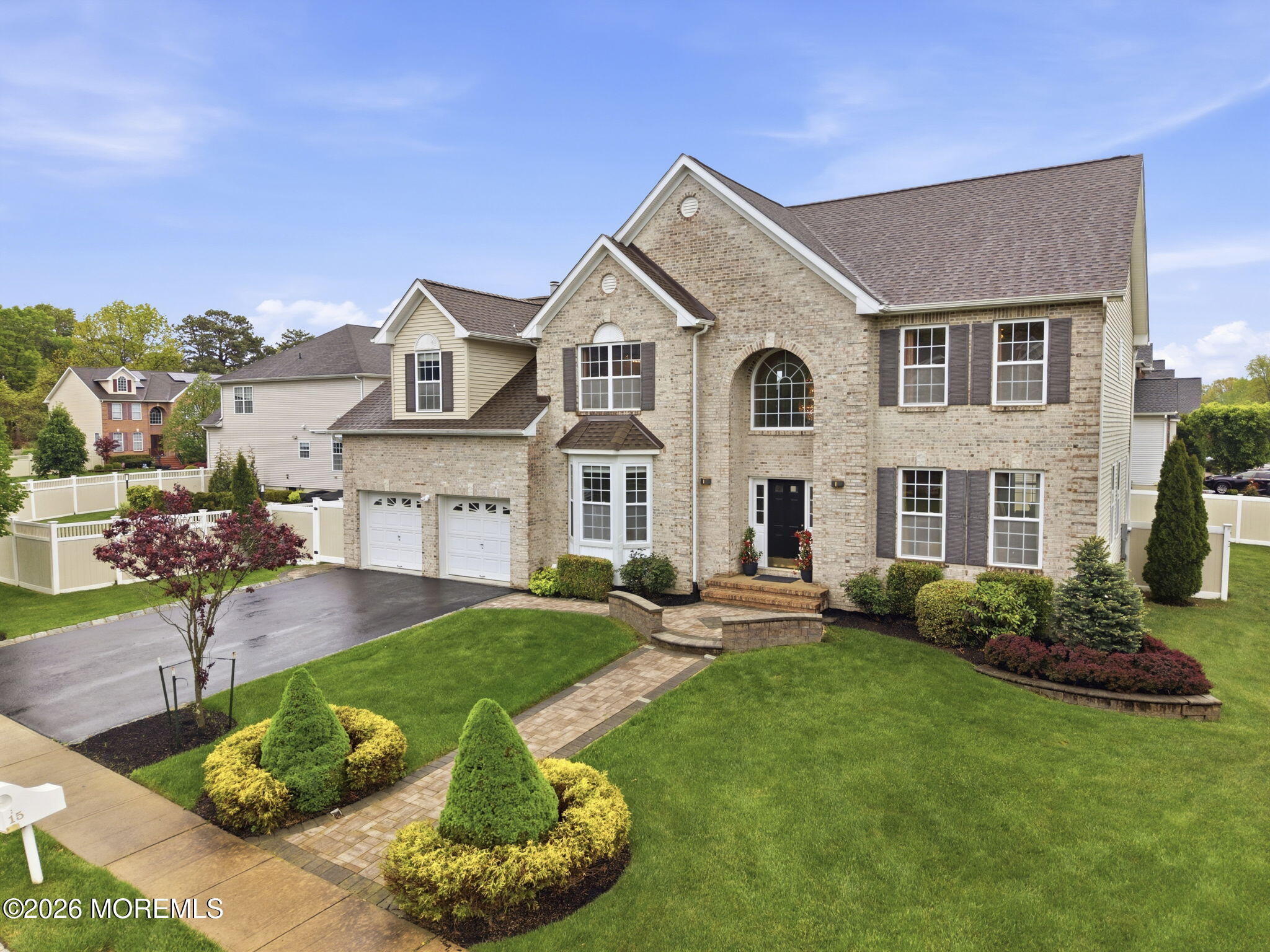 15 Ellis Court
