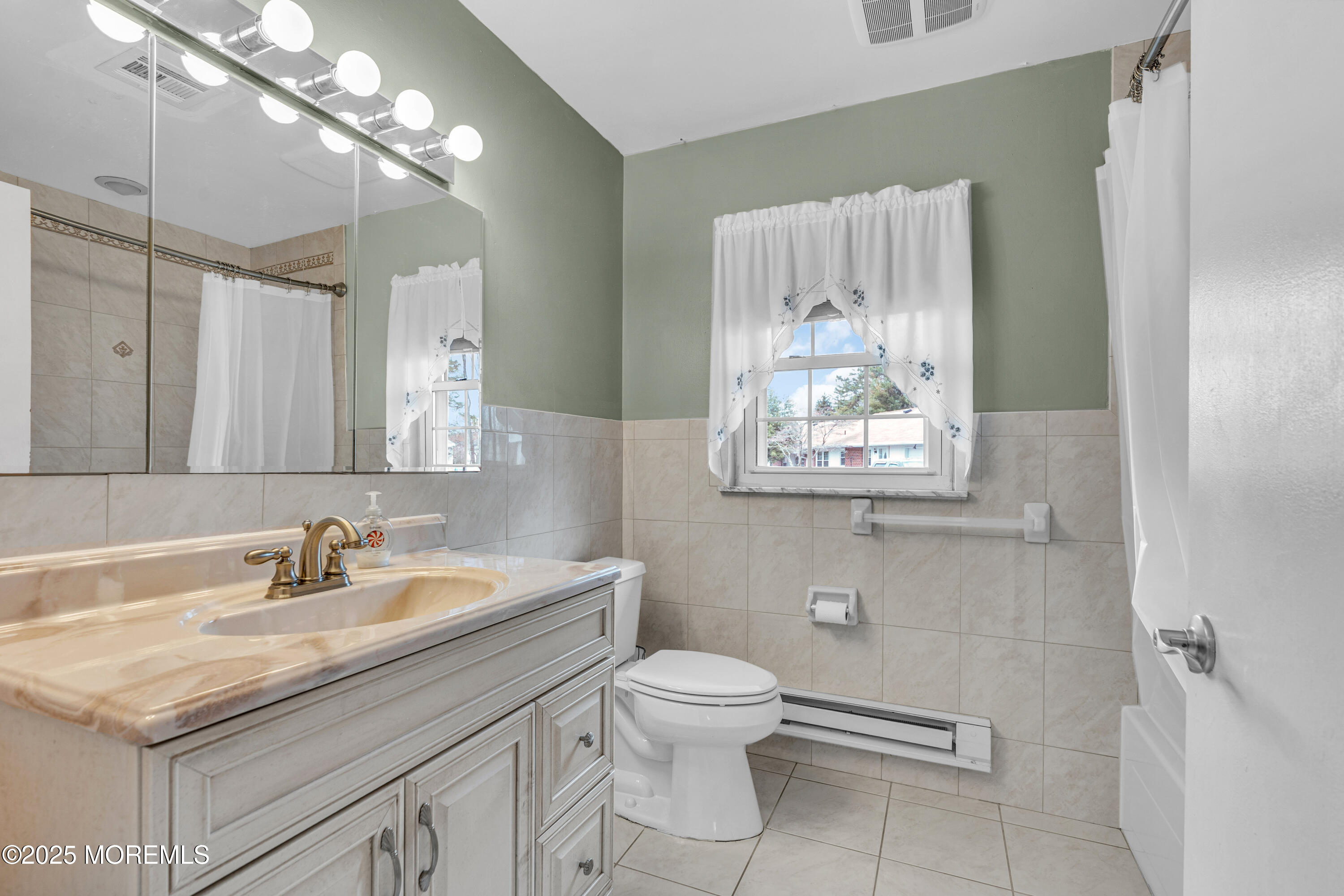 1237A Hamilton Court, Lakewood, New Jersey image 22
