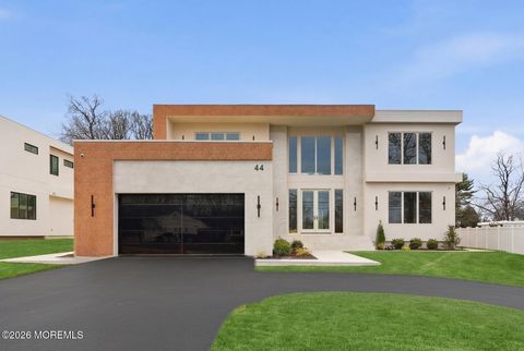 Photo of 44 Whalepond Road, Ocean Twp, NJ 07755 (MLS # 22609696)