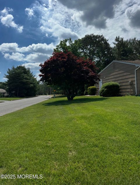 1 Cambridge Court Toms River NJ 08757