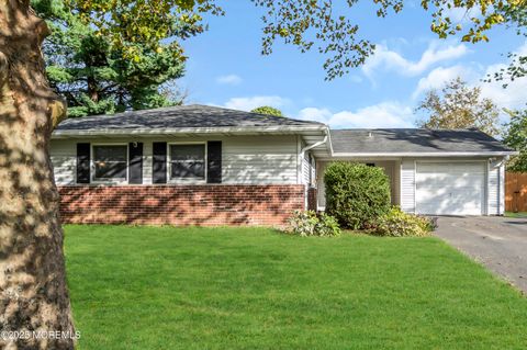 2 Avondale Lane Aberdeen NJ 07747