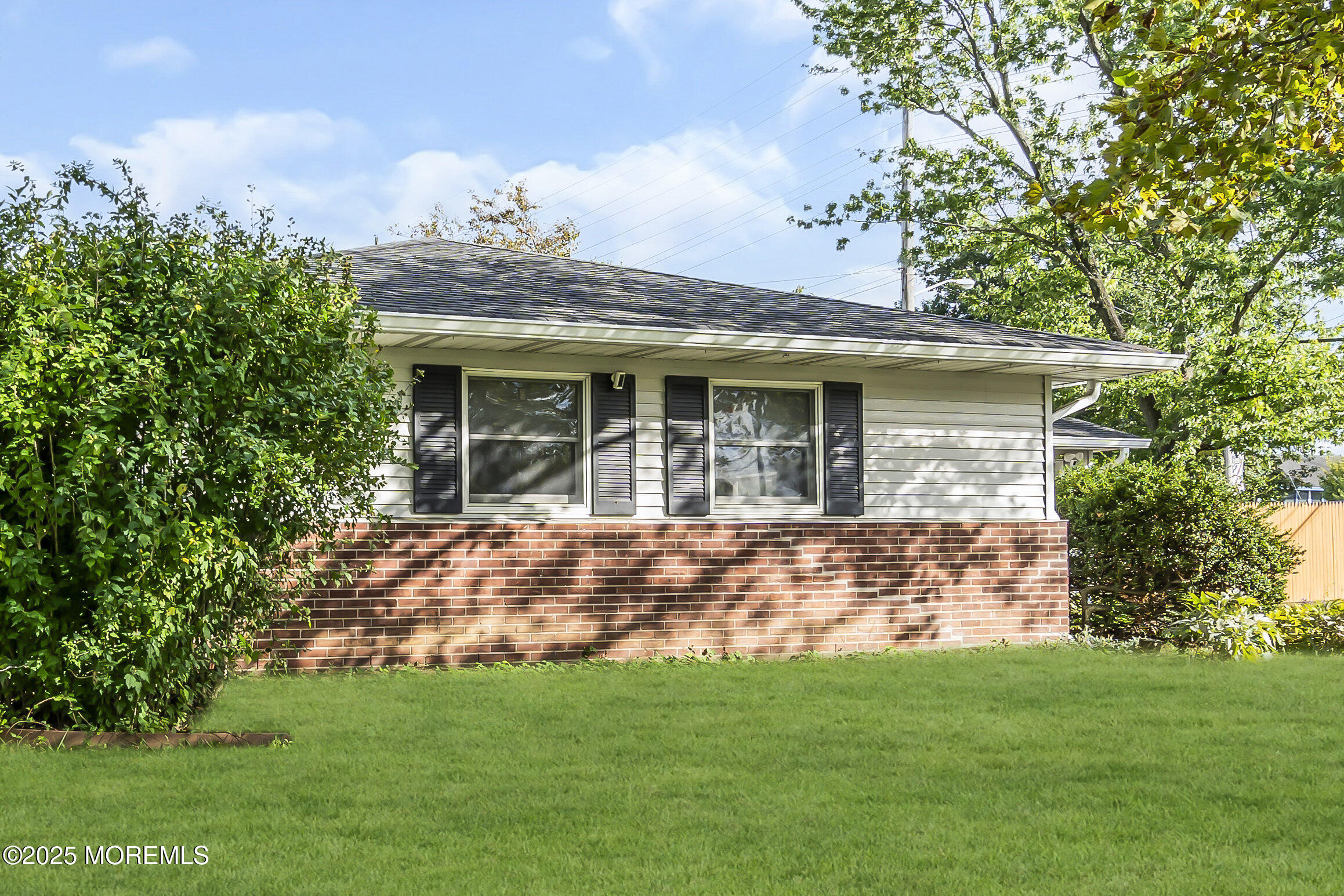 2 Avondale Lane