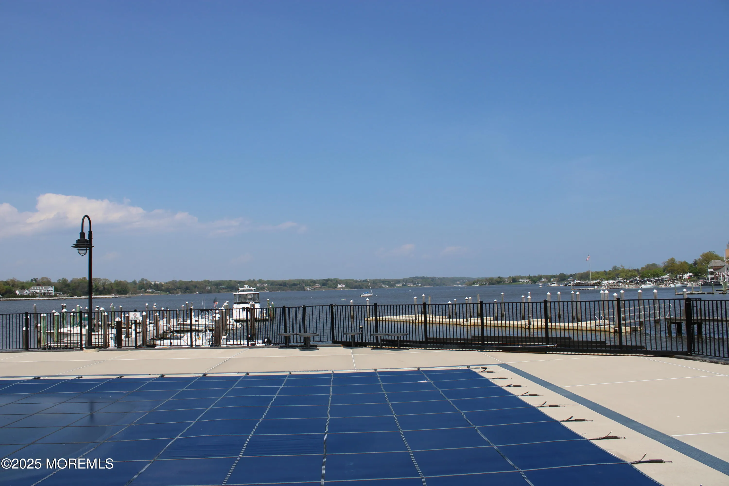 Red Bank, New Jersey 07701, United States, 2 Bedrooms Bedrooms, ,2 BathroomsBathrooms,Residential,Pending,4127