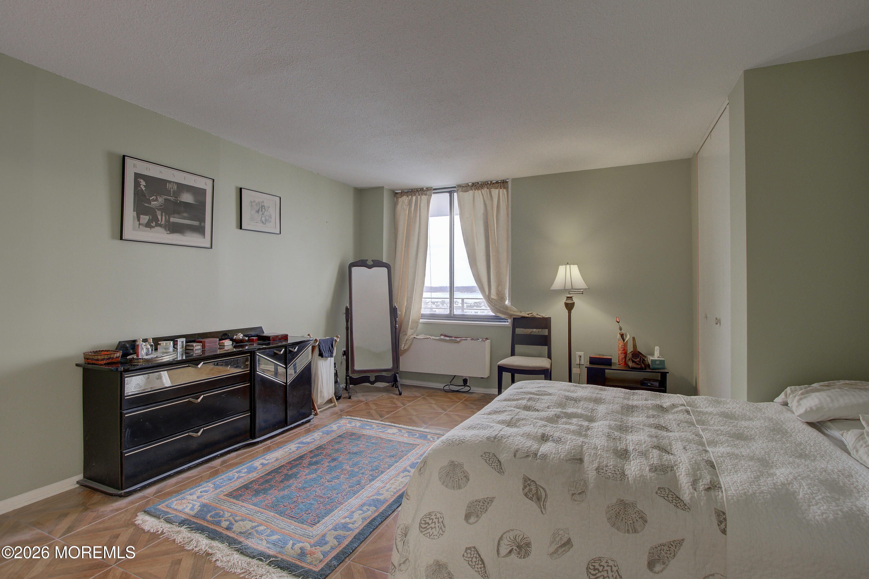 1 Channel Drive 1003