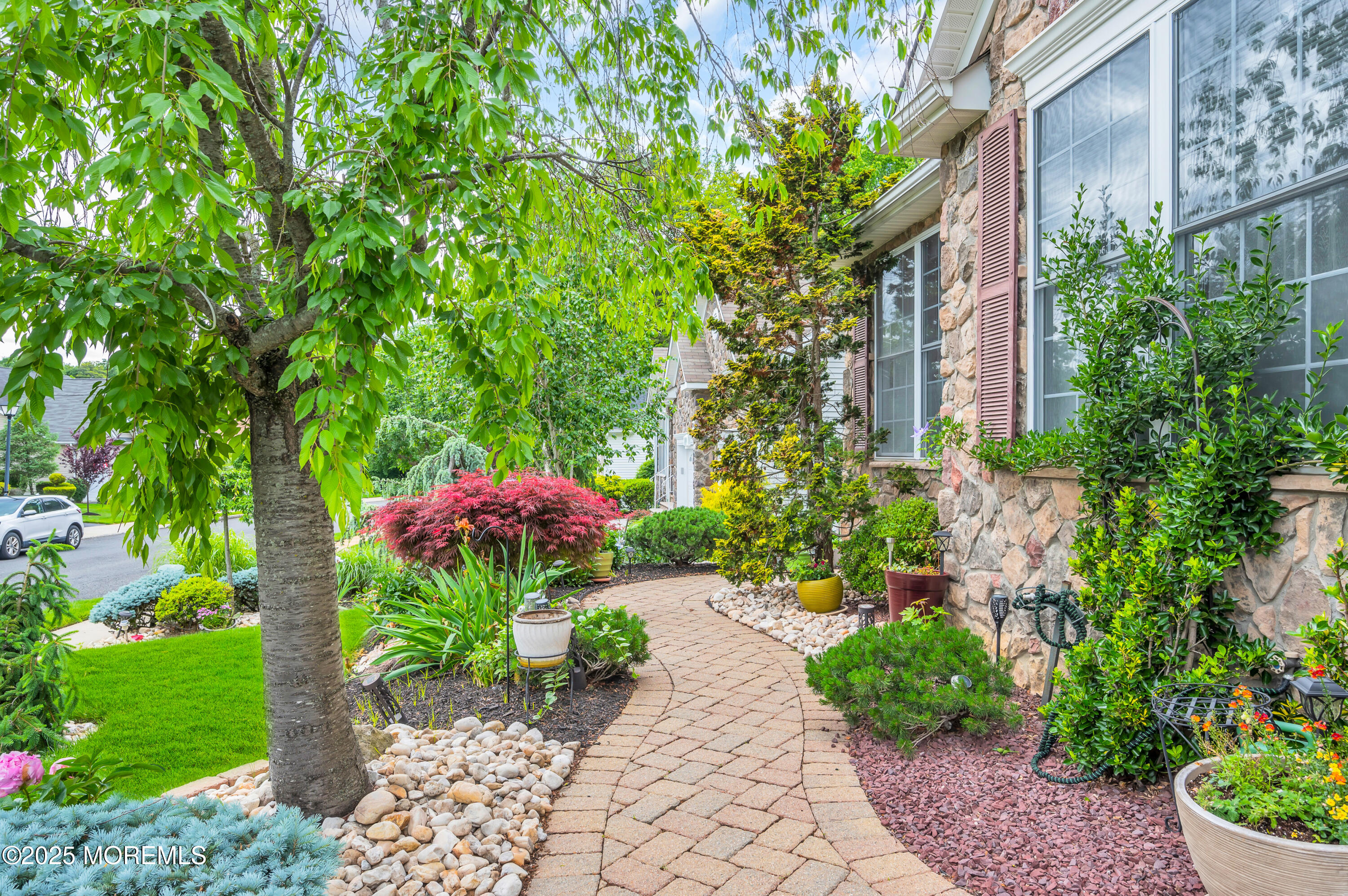 208 Bradwick Way