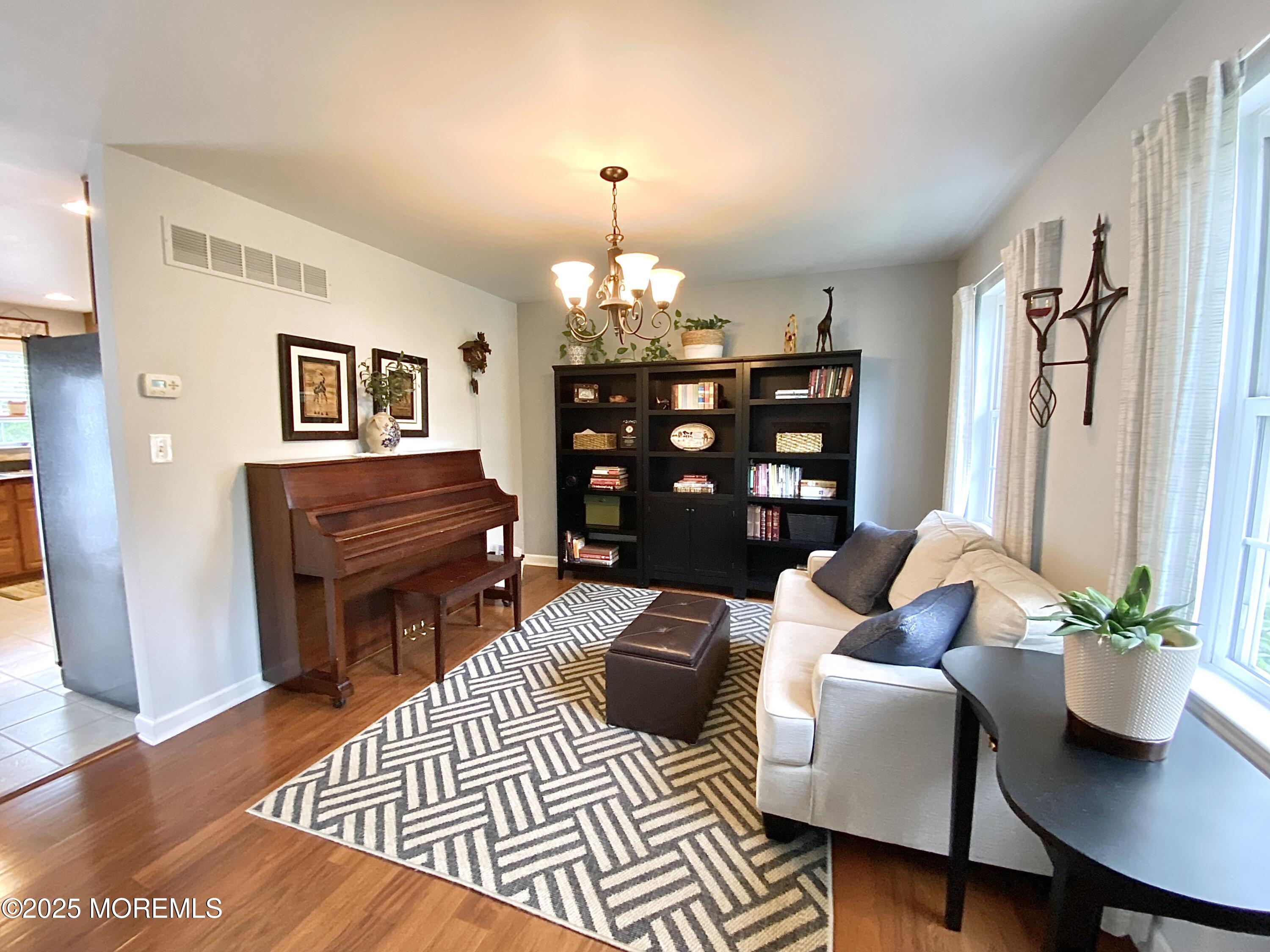 8 Augusta Street, Wrightstown, New Jersey image 4