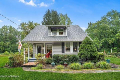 Photo of 156 Old Tavern Road, Howell, NJ 07731 (MLS # 22531669)