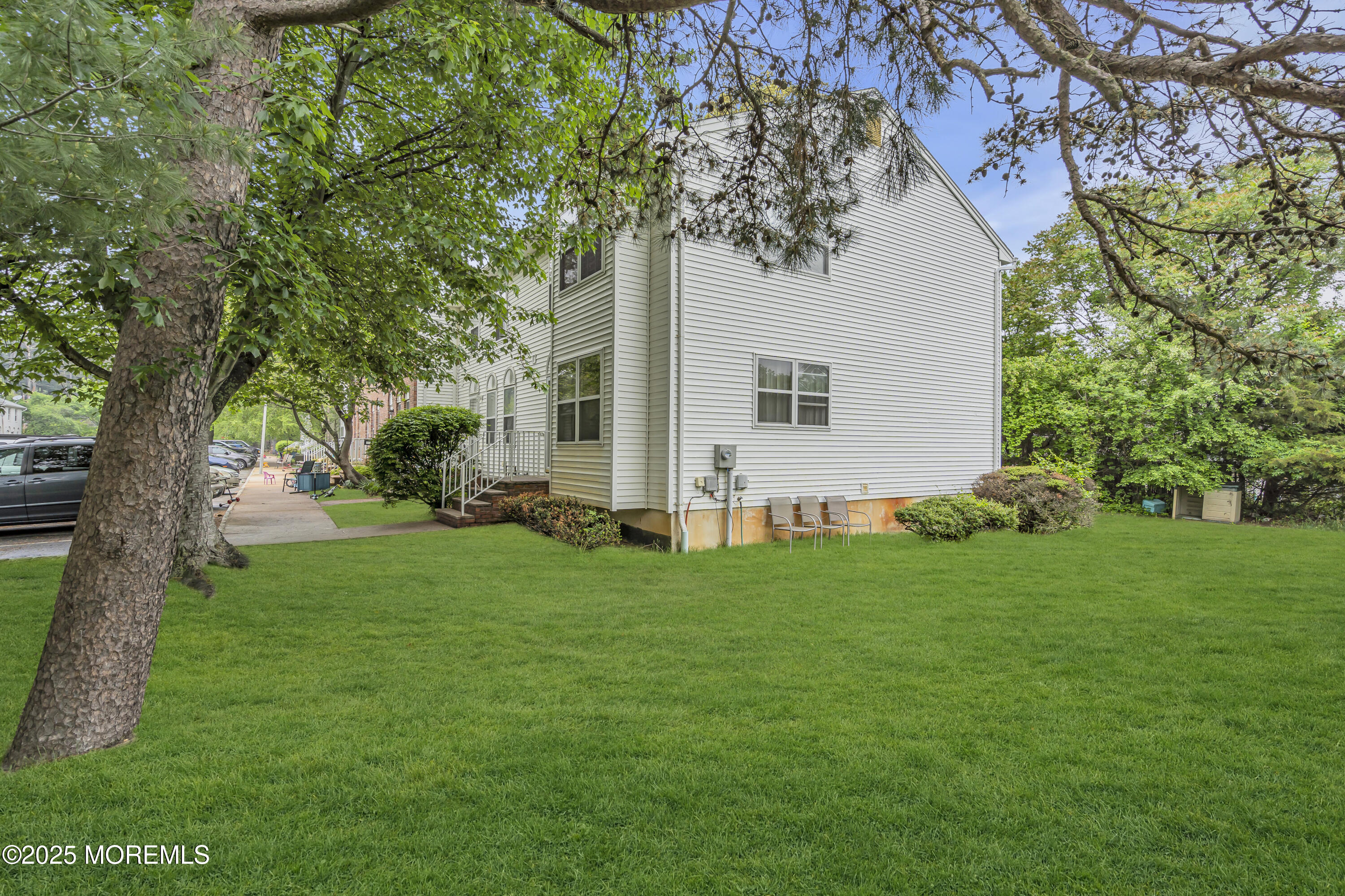 45 Waterview Drive, Lakewood, New Jersey image 2