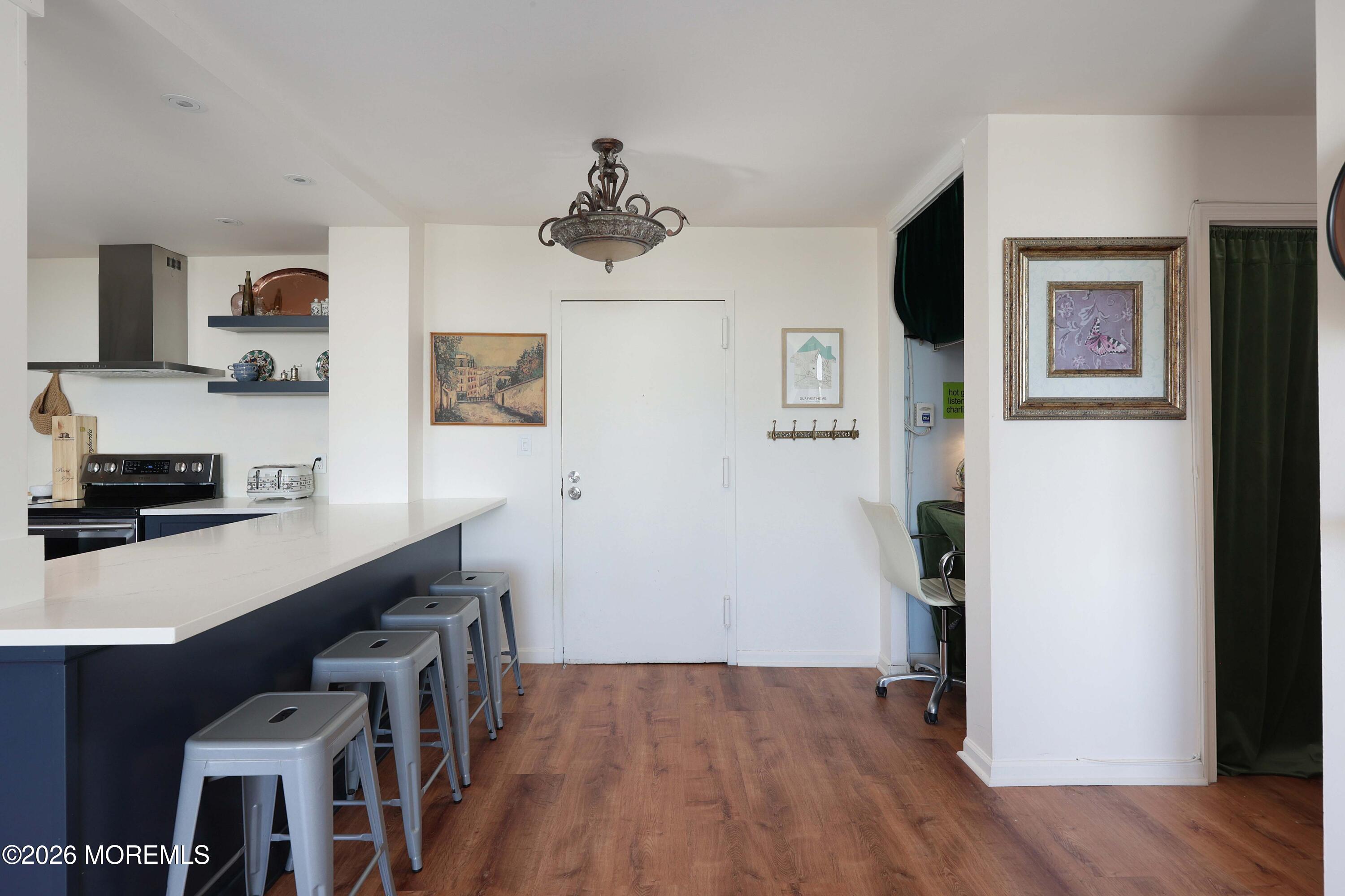 1 Scenic Drive 1002