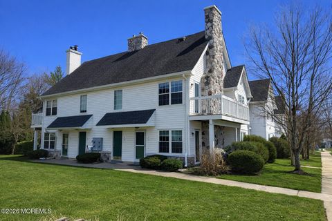 Condo For Sale - 94 Des Moines Court<br/> Tinton Falls, NJ 07712