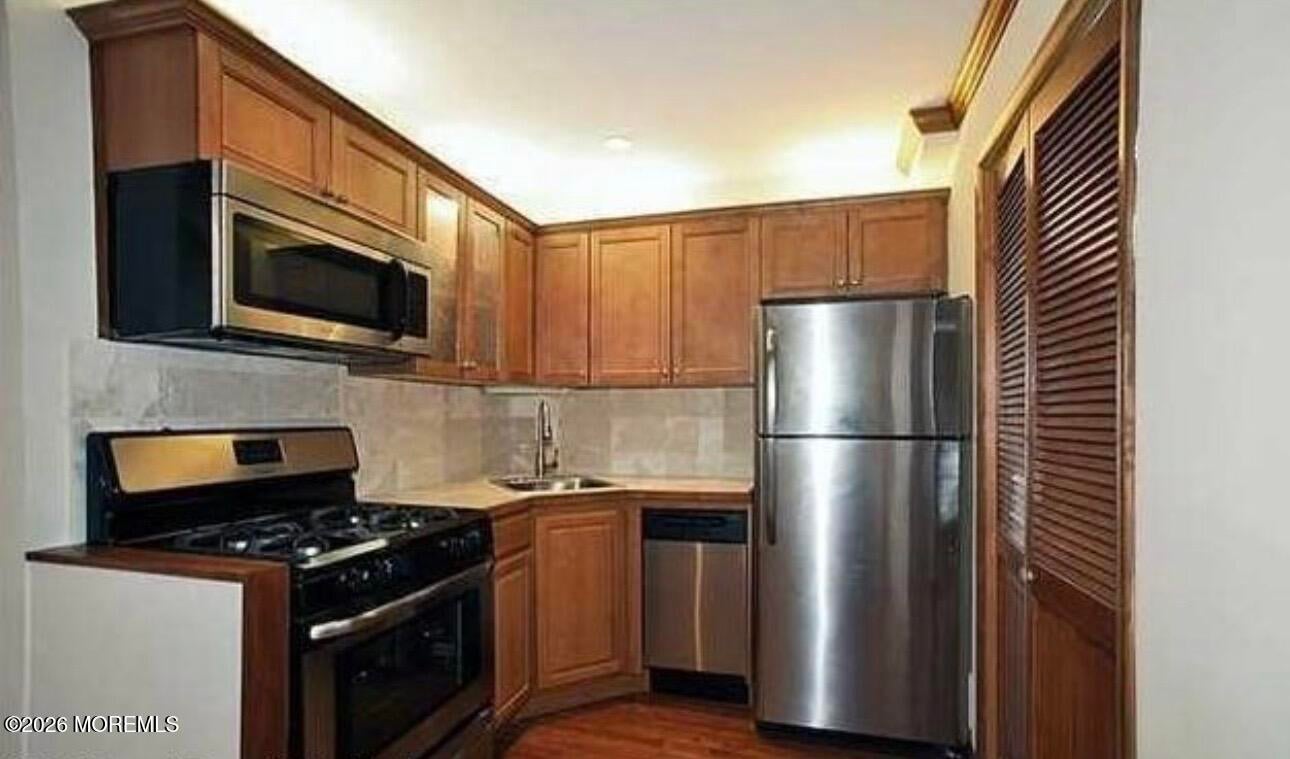 68 5th Street 7