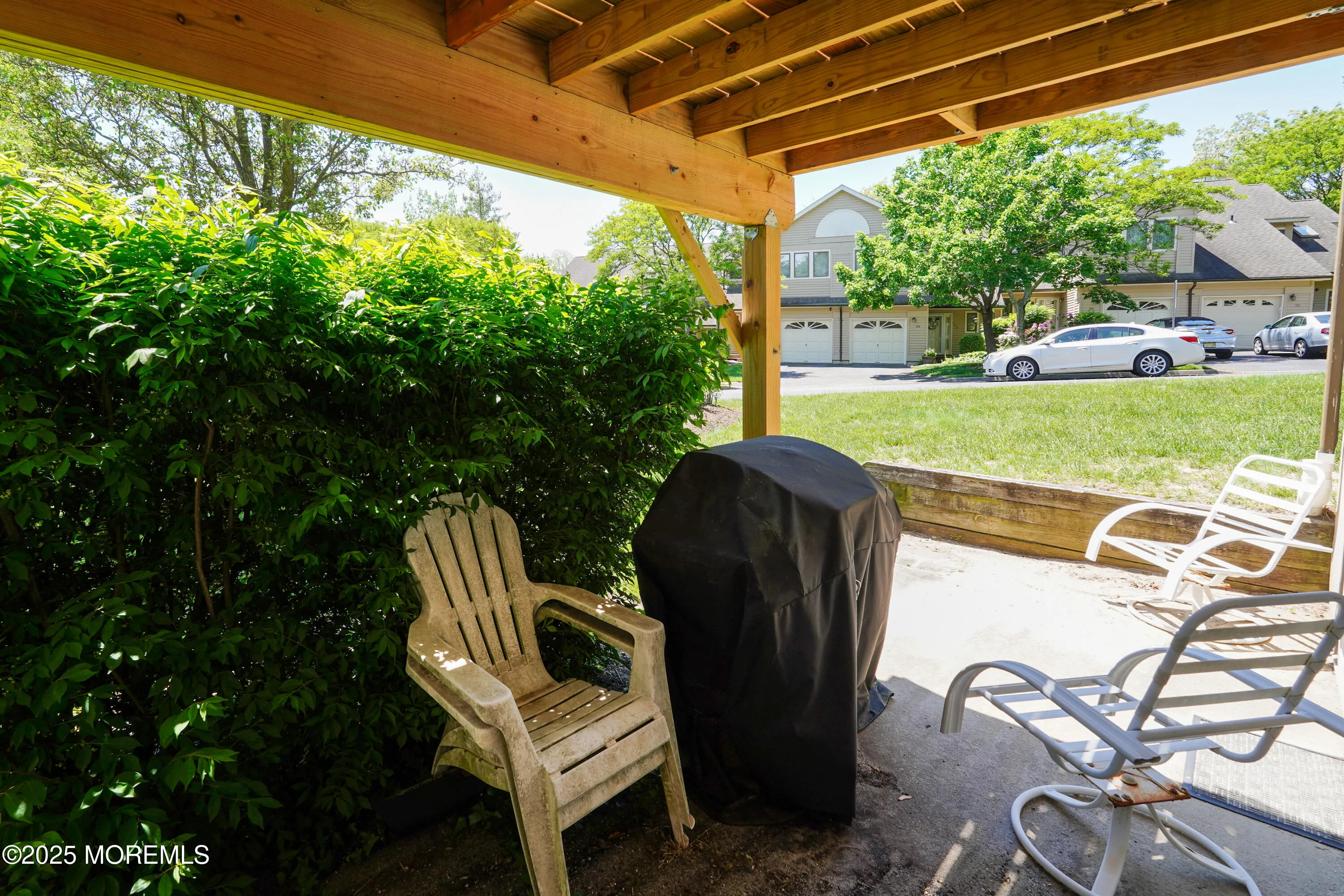 Neptune Township, New Jersey 07753, United States, 2 Bedrooms Bedrooms, ,3 BathroomsBathrooms,Residential,Pending,134431