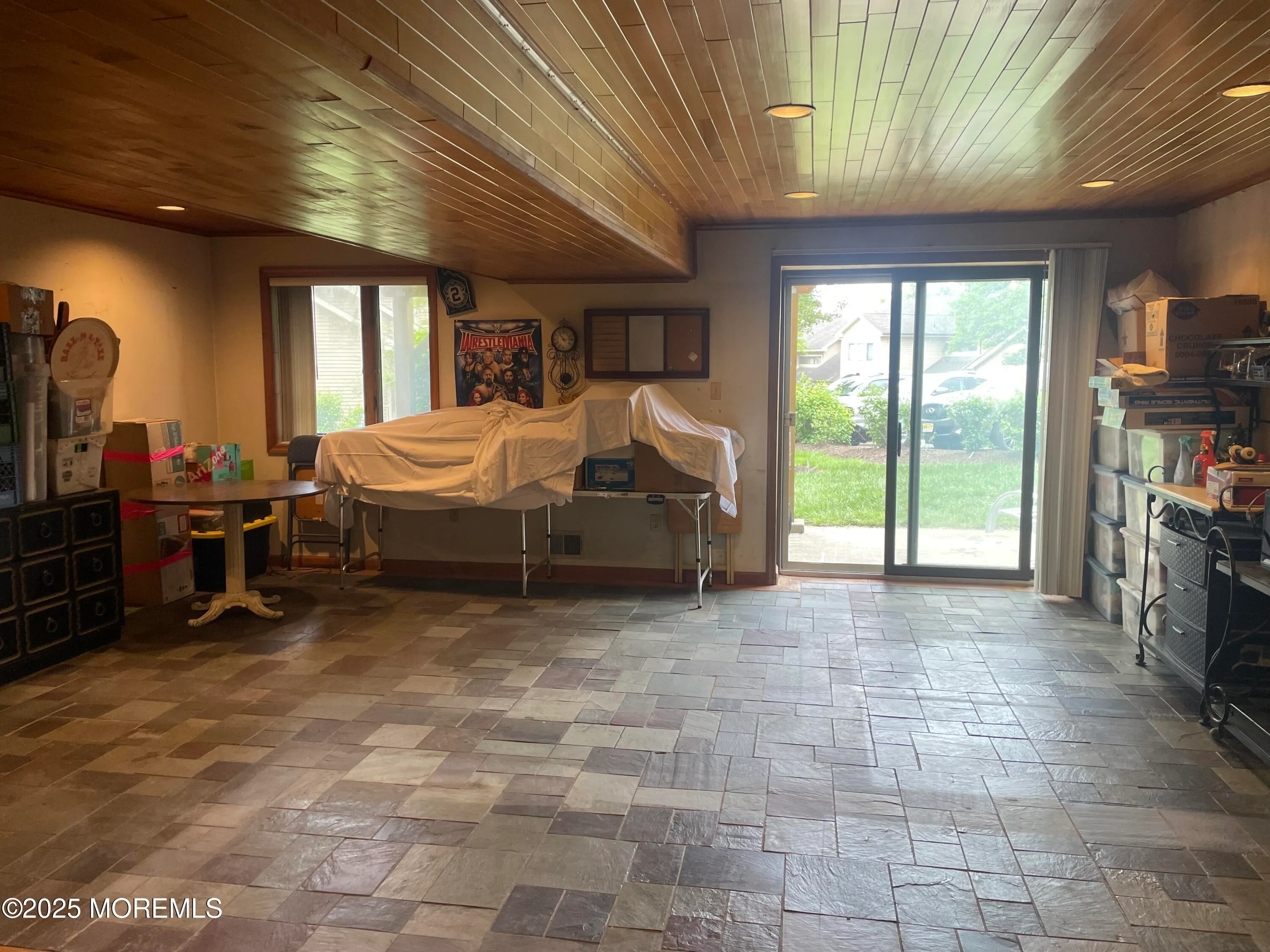 Neptune Township, New Jersey 07753, United States, 2 Bedrooms Bedrooms, ,3 BathroomsBathrooms,Residential,Pending,134431