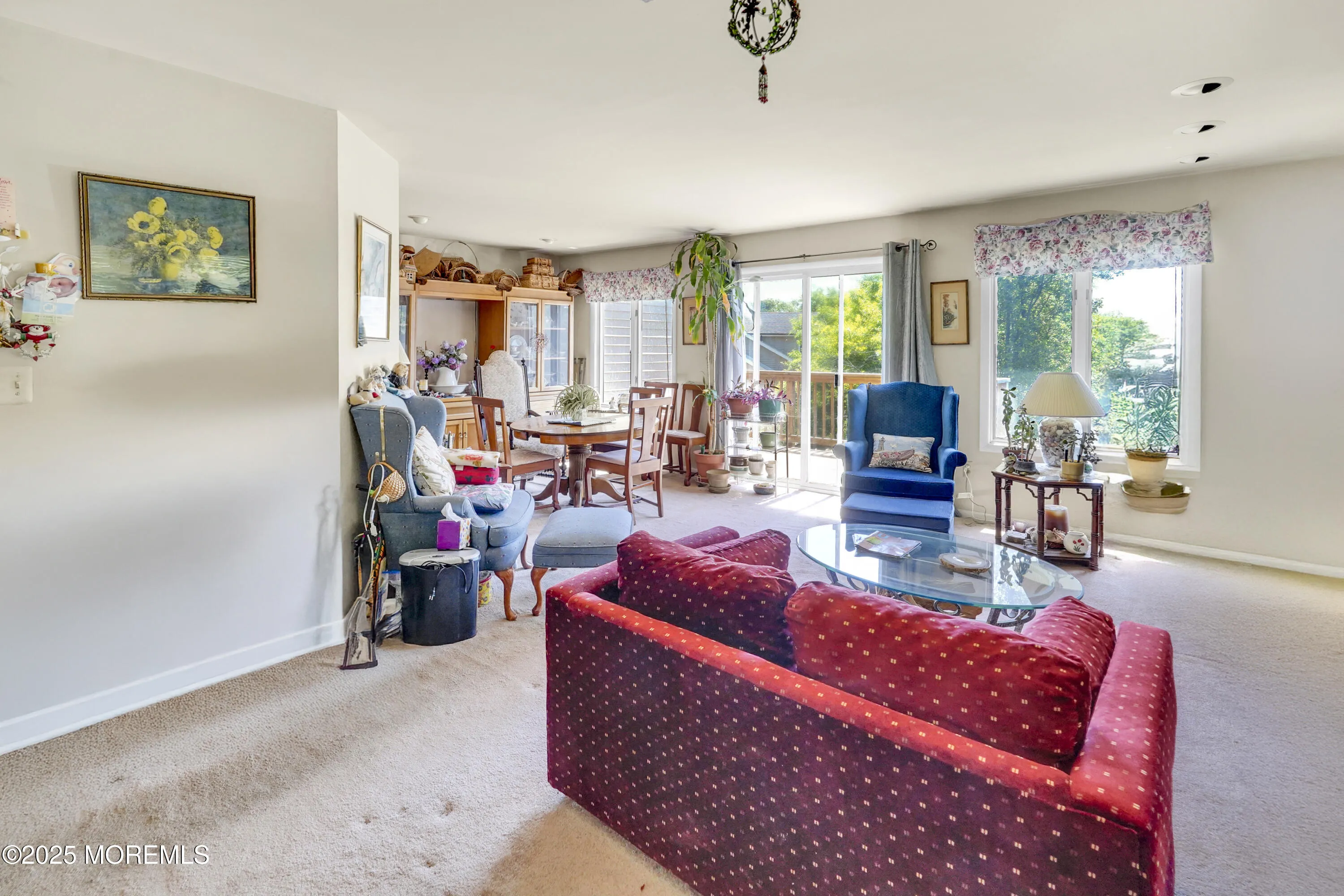 Neptune Township, New Jersey 07753, United States, 2 Bedrooms Bedrooms, ,3 BathroomsBathrooms,Residential,Pending,134431