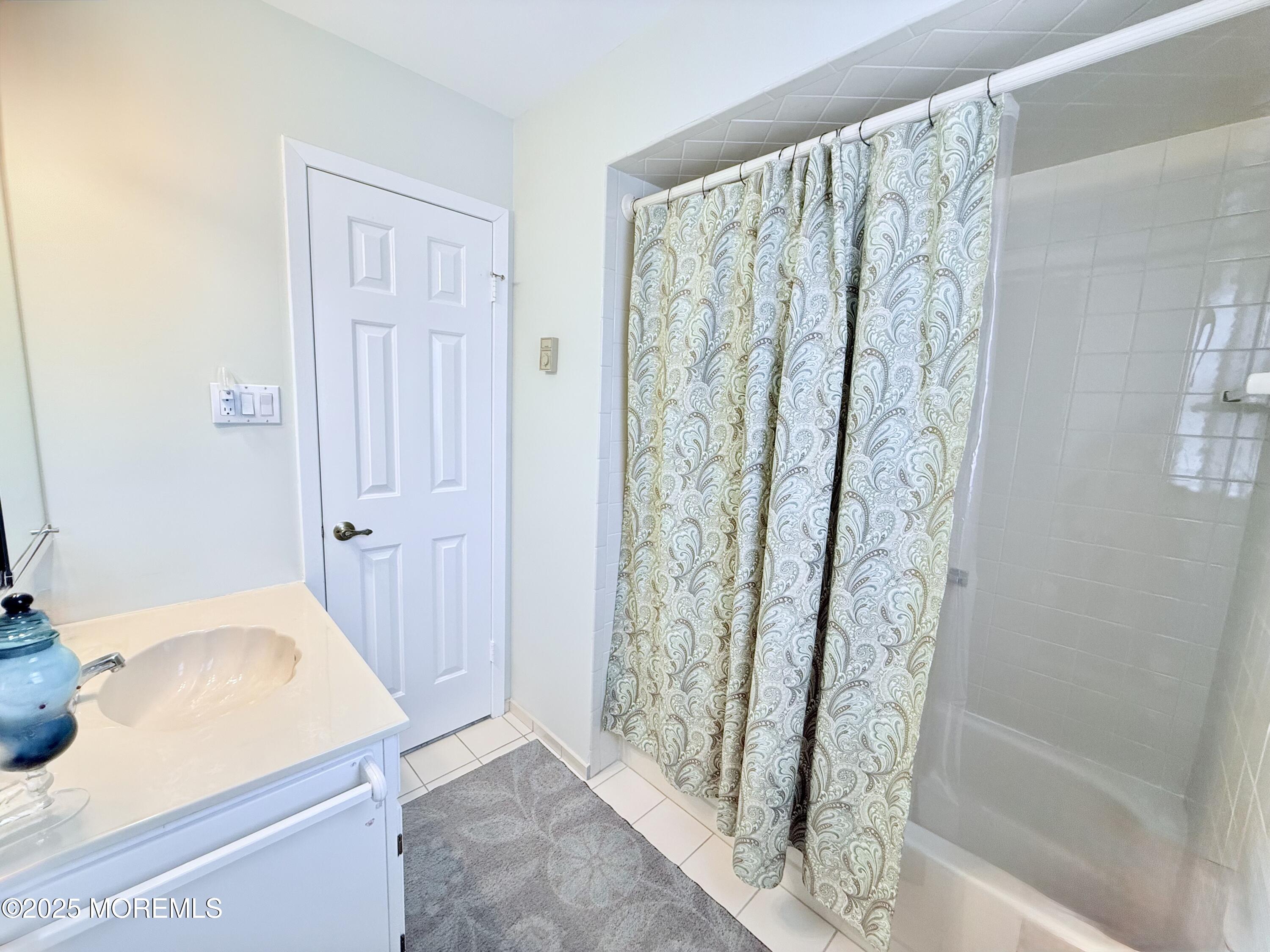 10 Garland Drive, Brick, New Jersey image 22