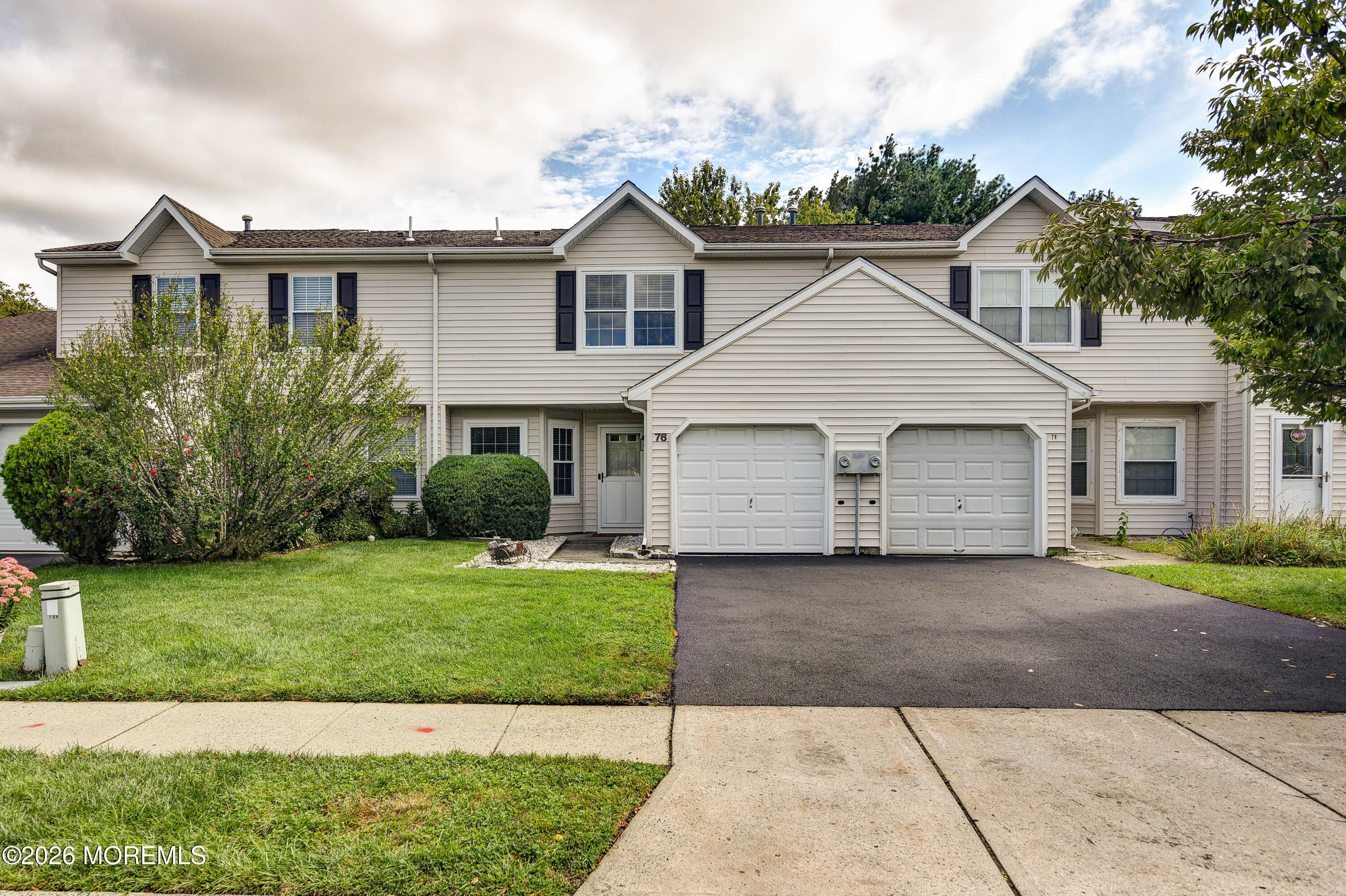 76 Harbor Circle