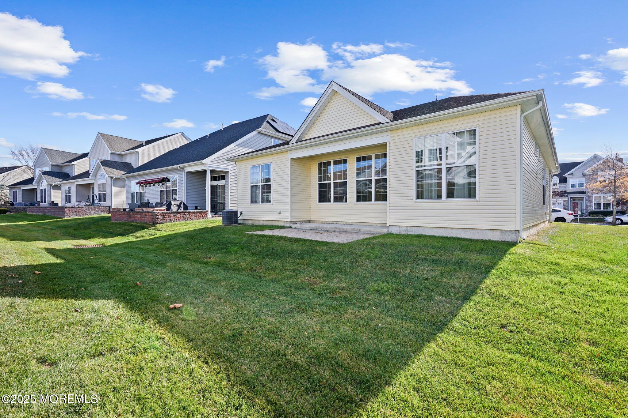 69 Aristotle Way, East Windsor, New Jersey image 15
